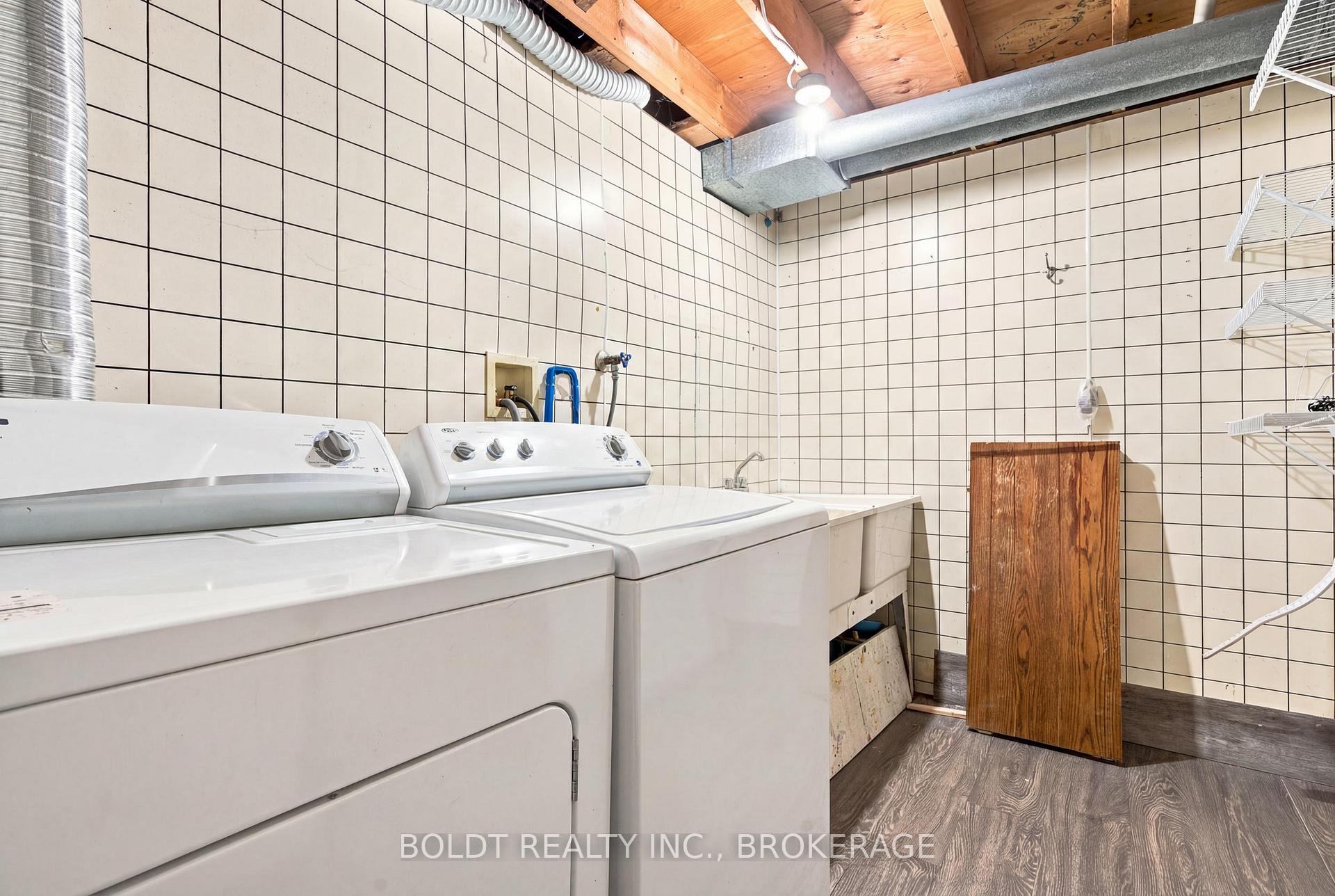 Photo 43 of 44 Culligan Crescent, Thorold, Confederation Heights — HOMEH