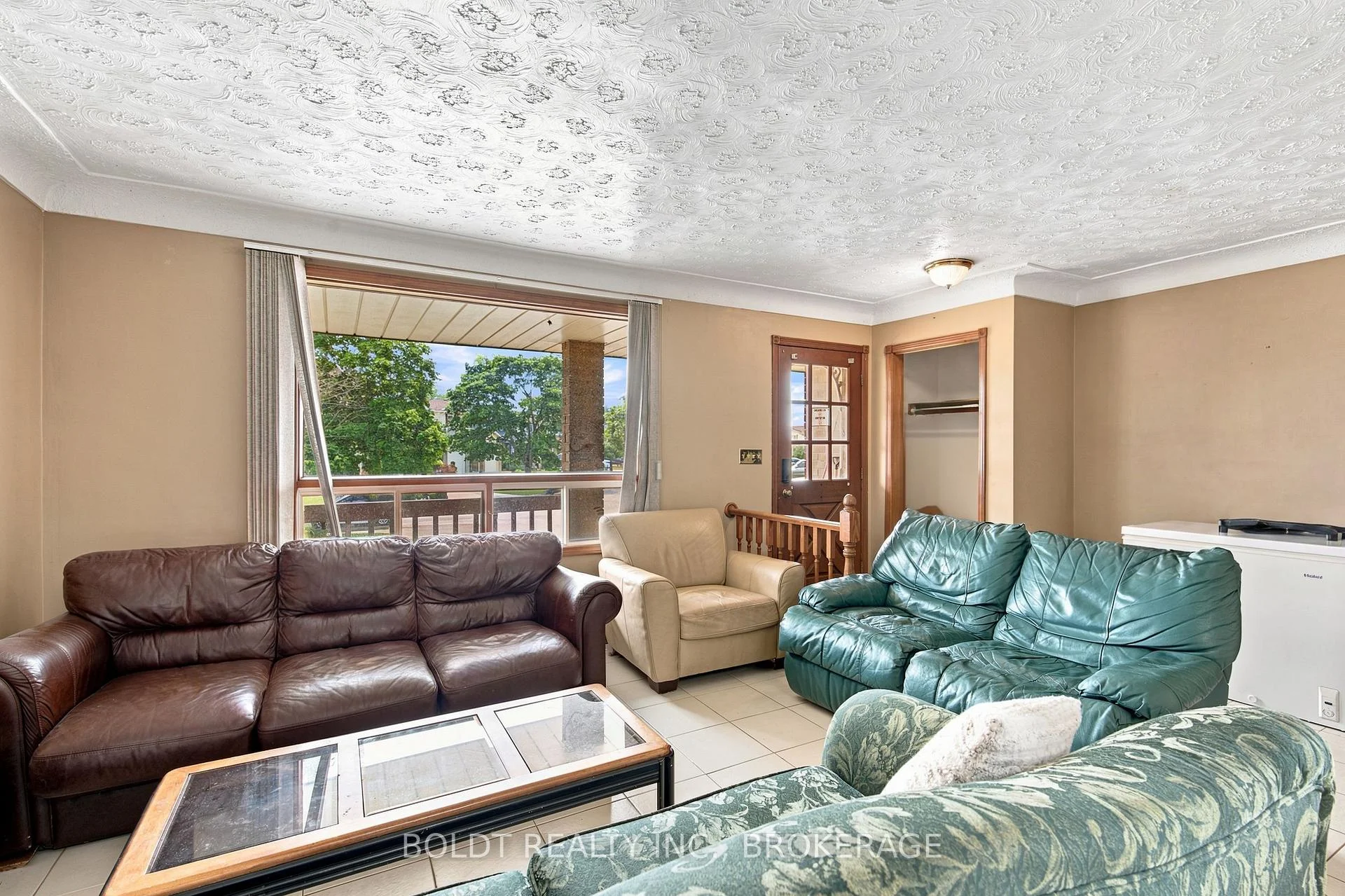 Photo 8 of 44 Culligan Crescent, Thorold, Confederation Heights — HOMEH