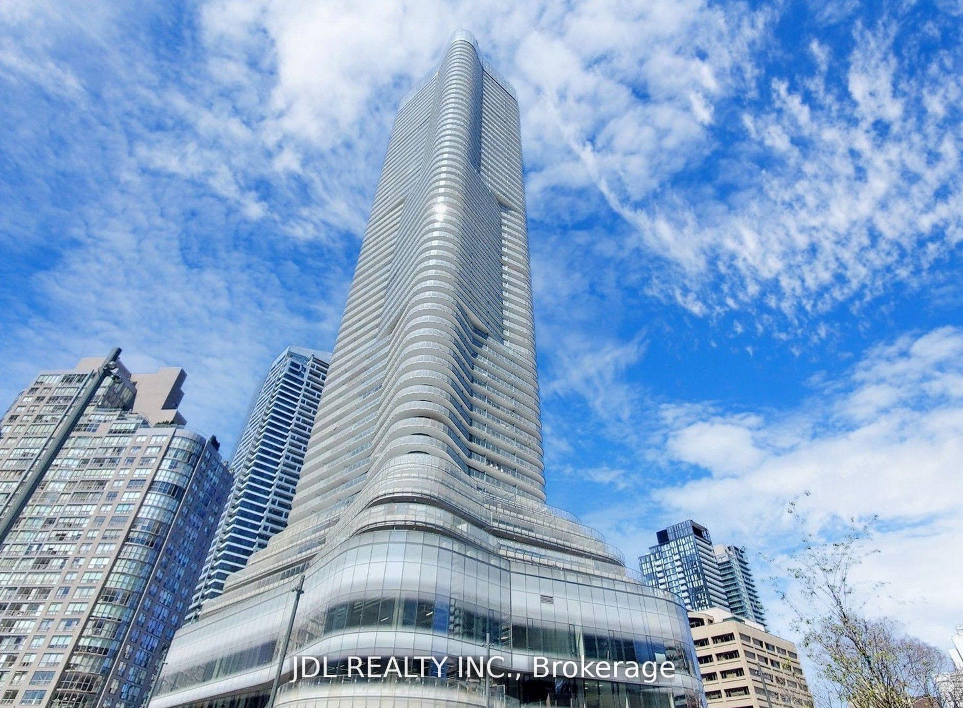 Front of Unit 2105, 11 Wellesley Street W