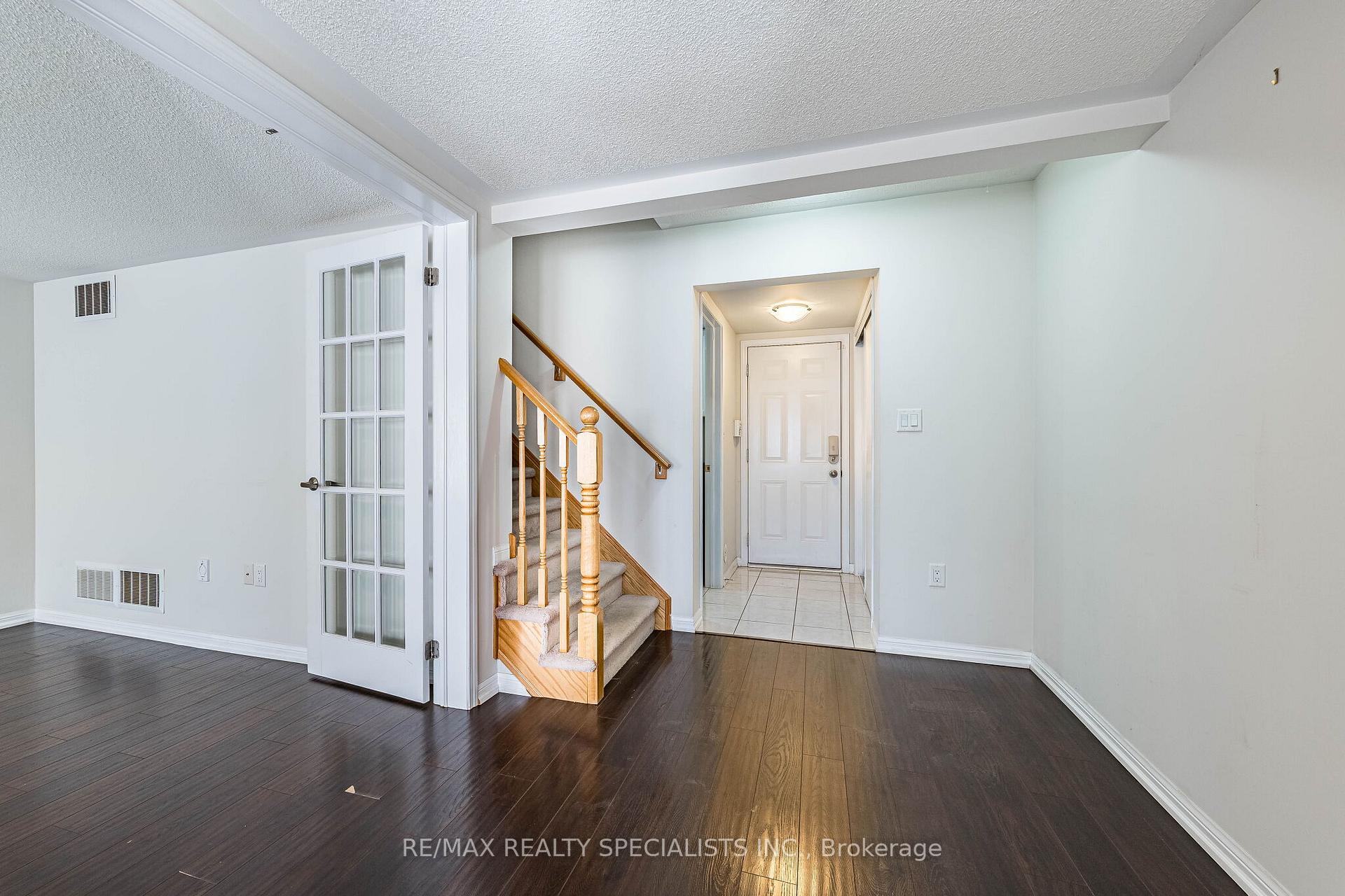 Photo 5 of 6 Agricola Road, Brampton, Northwest Brampton — HOMEH