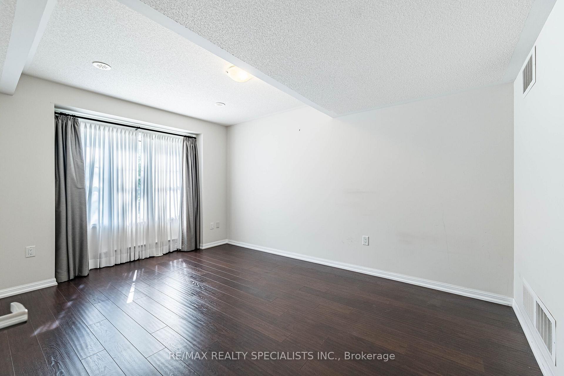 Photo 8 of 6 Agricola Road, Brampton, Northwest Brampton — HOMEH