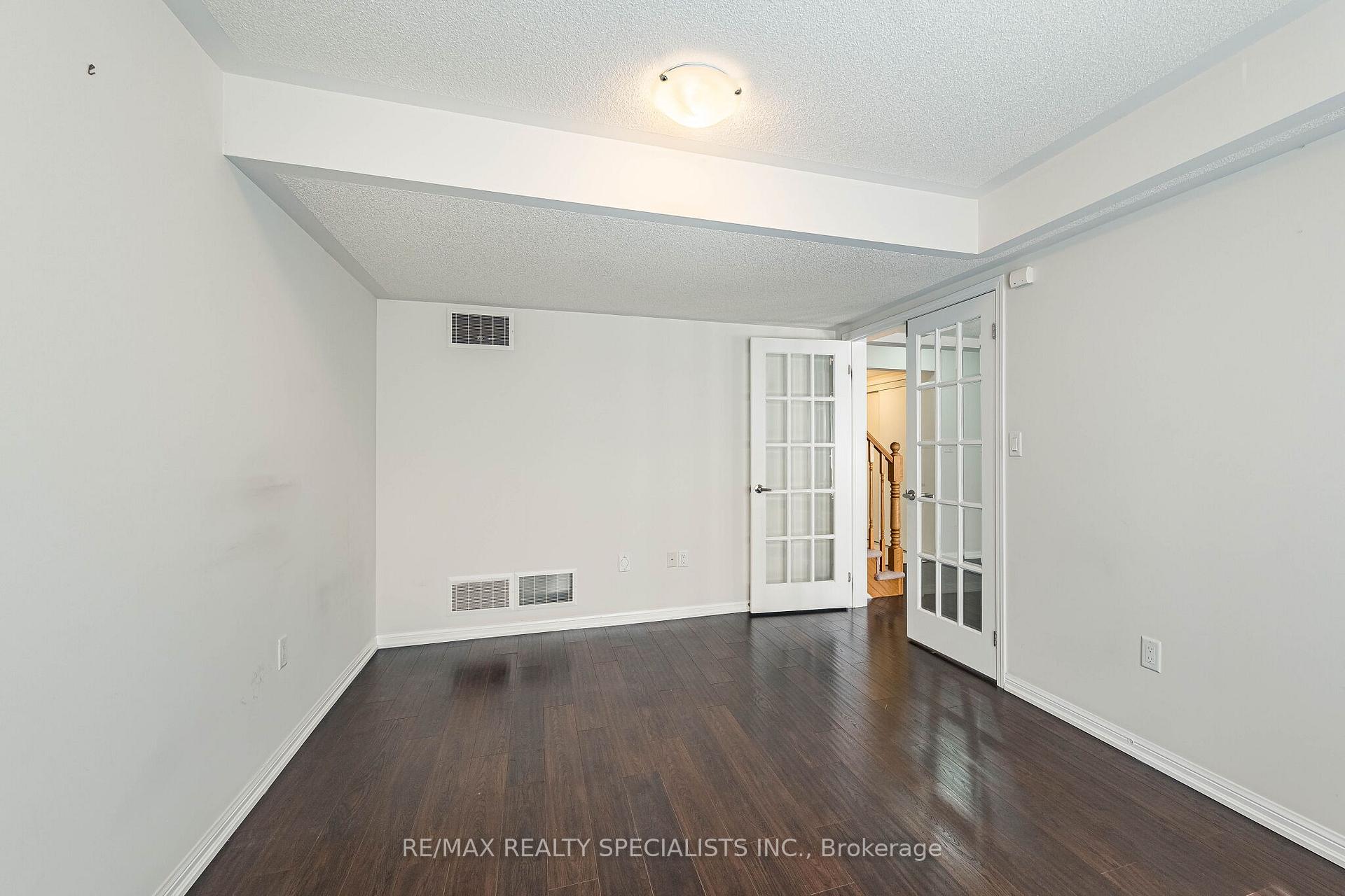 Photo 10 of 6 Agricola Road, Brampton, Northwest Brampton — HOMEH