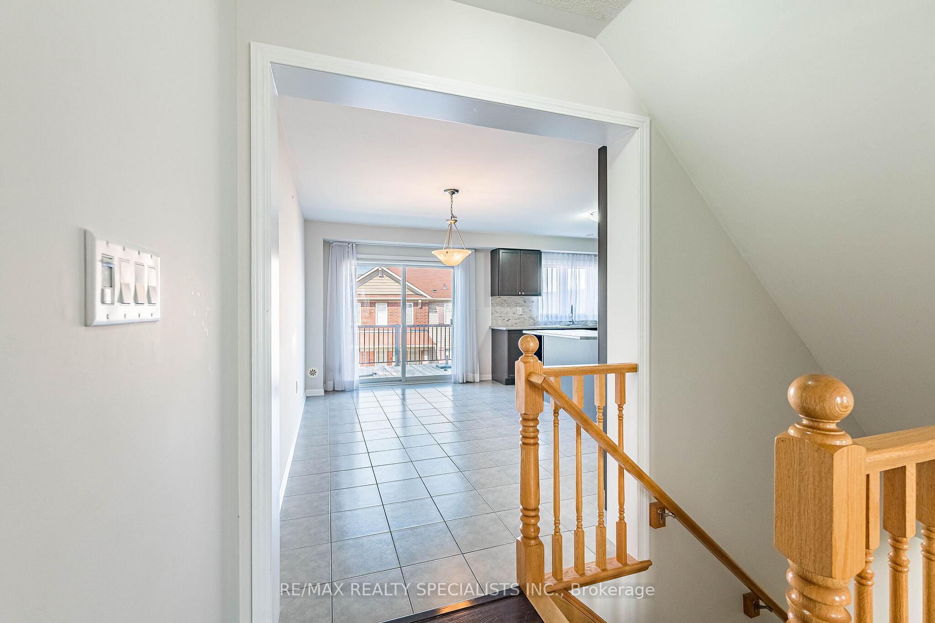 Photo 13 of 6 Agricola Road, Brampton, Northwest Brampton — HOMEH