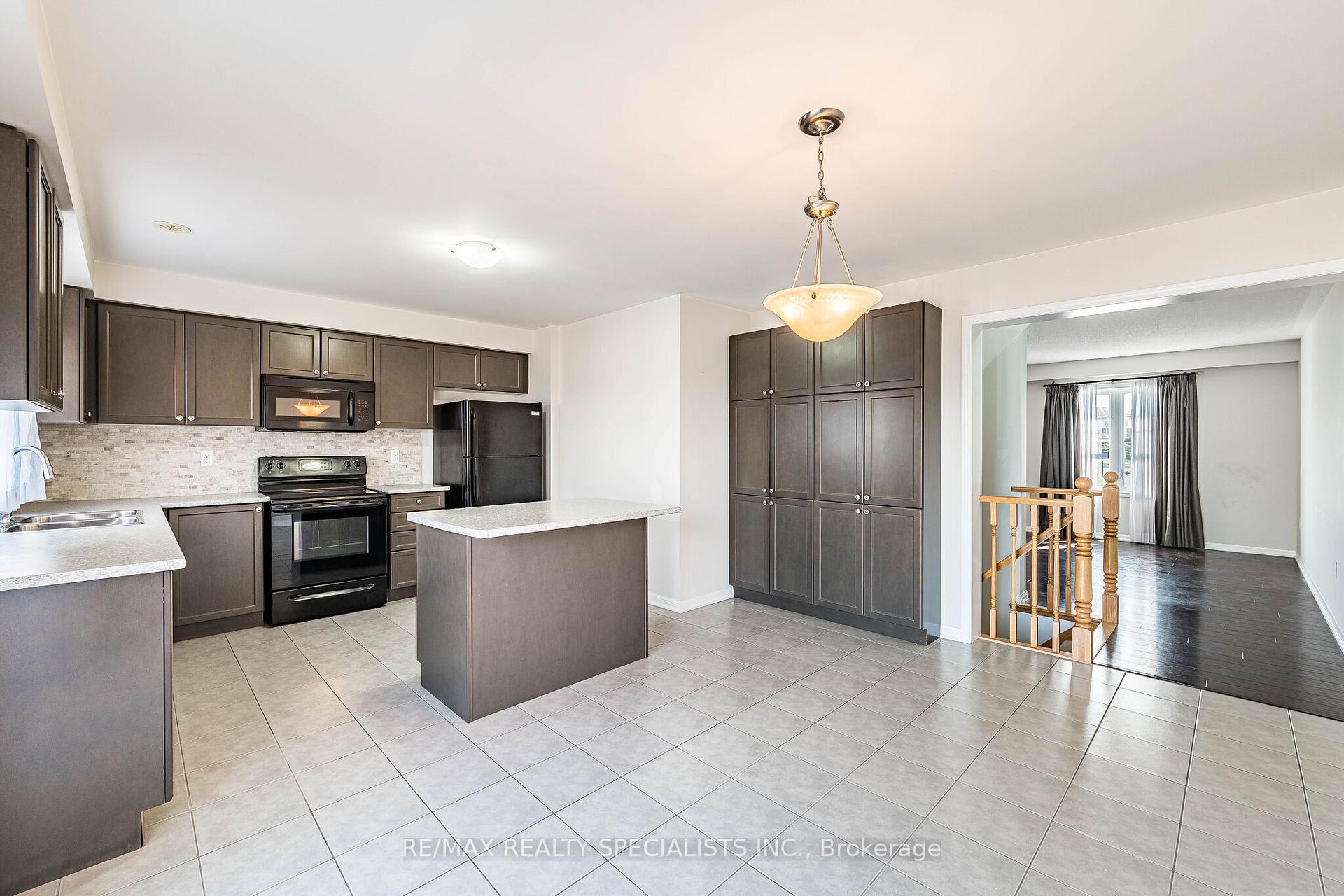Photo 17 of 6 Agricola Road, Brampton, Northwest Brampton — HOMEH