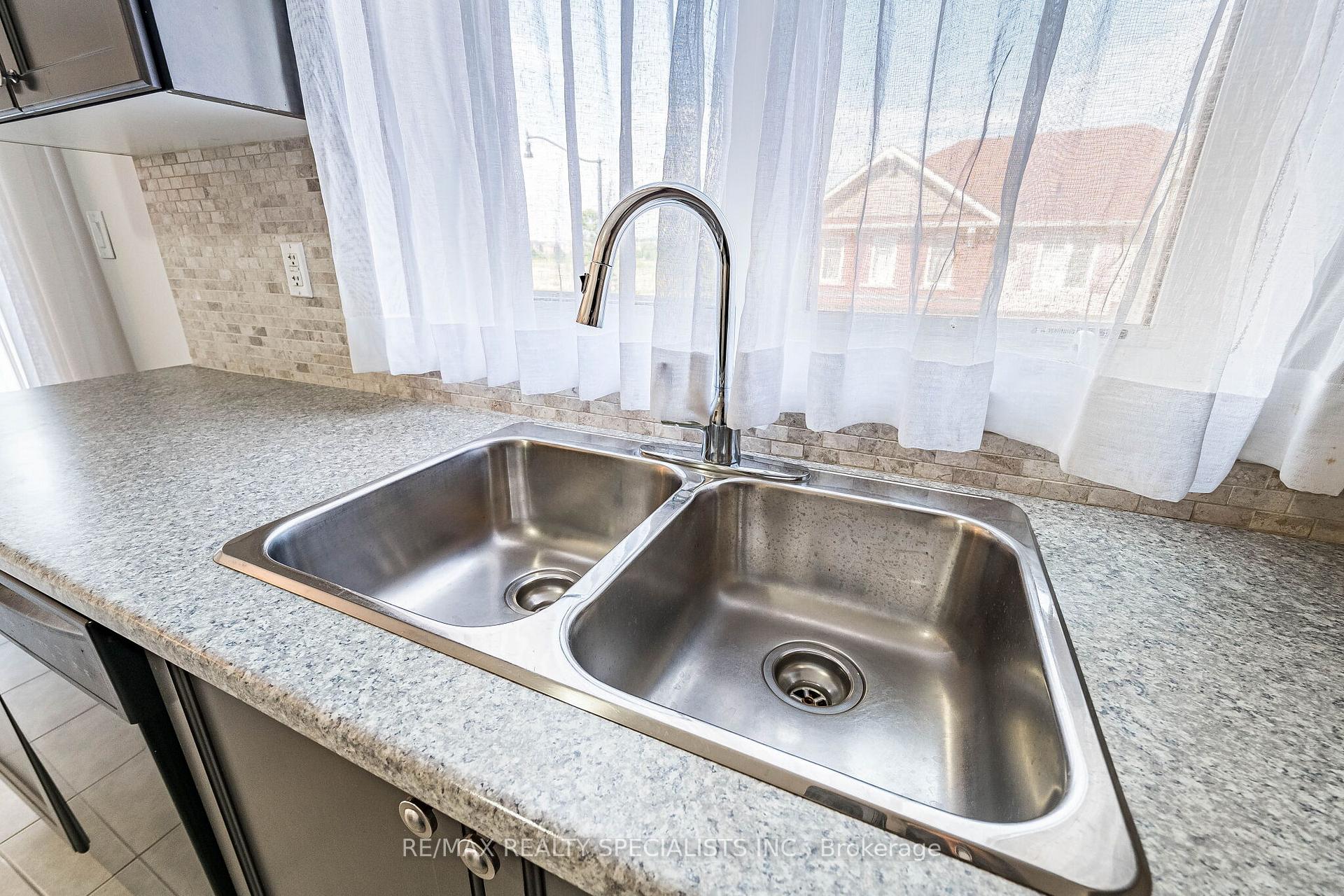 Photo 22 of 6 Agricola Road, Brampton, Northwest Brampton — HOMEH