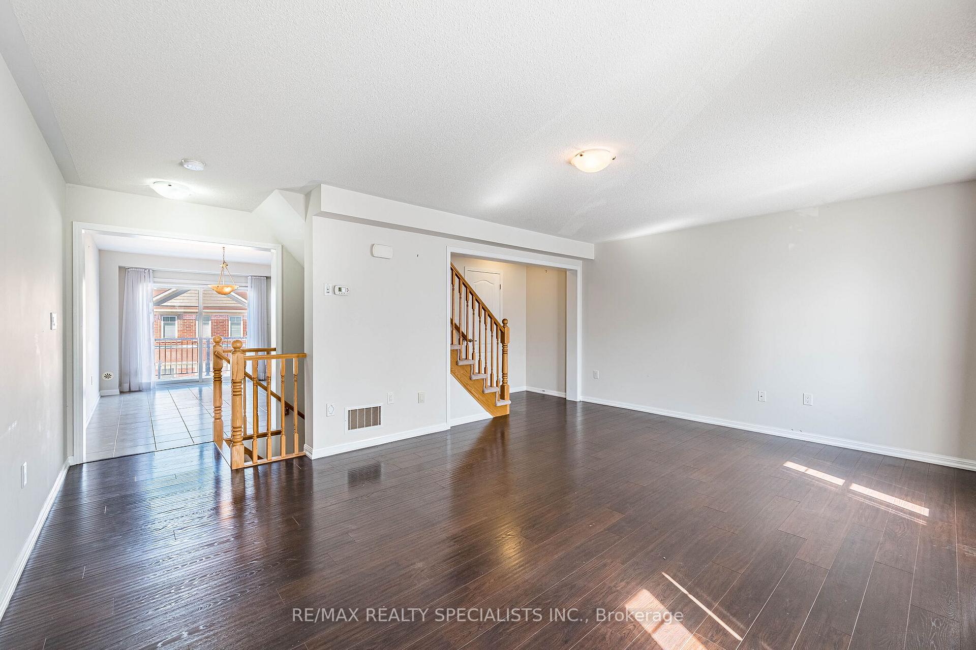 Photo 24 of 6 Agricola Road, Brampton, Northwest Brampton — HOMEH