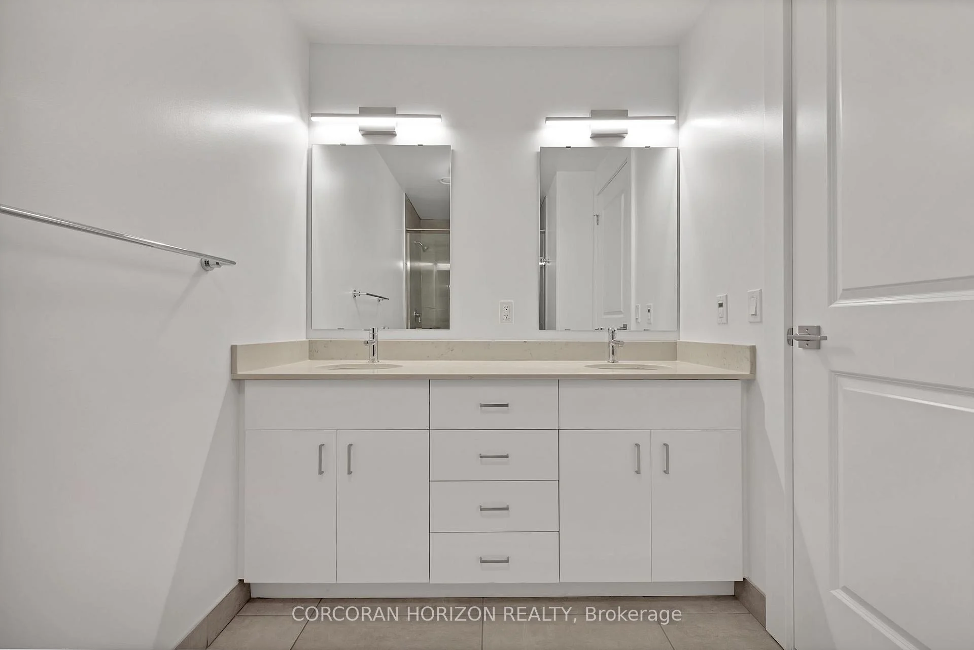 Photo 17 of Unit 901, 50 Grand Avenue S, Cambridge, Downtown Cambridge — HOMEH