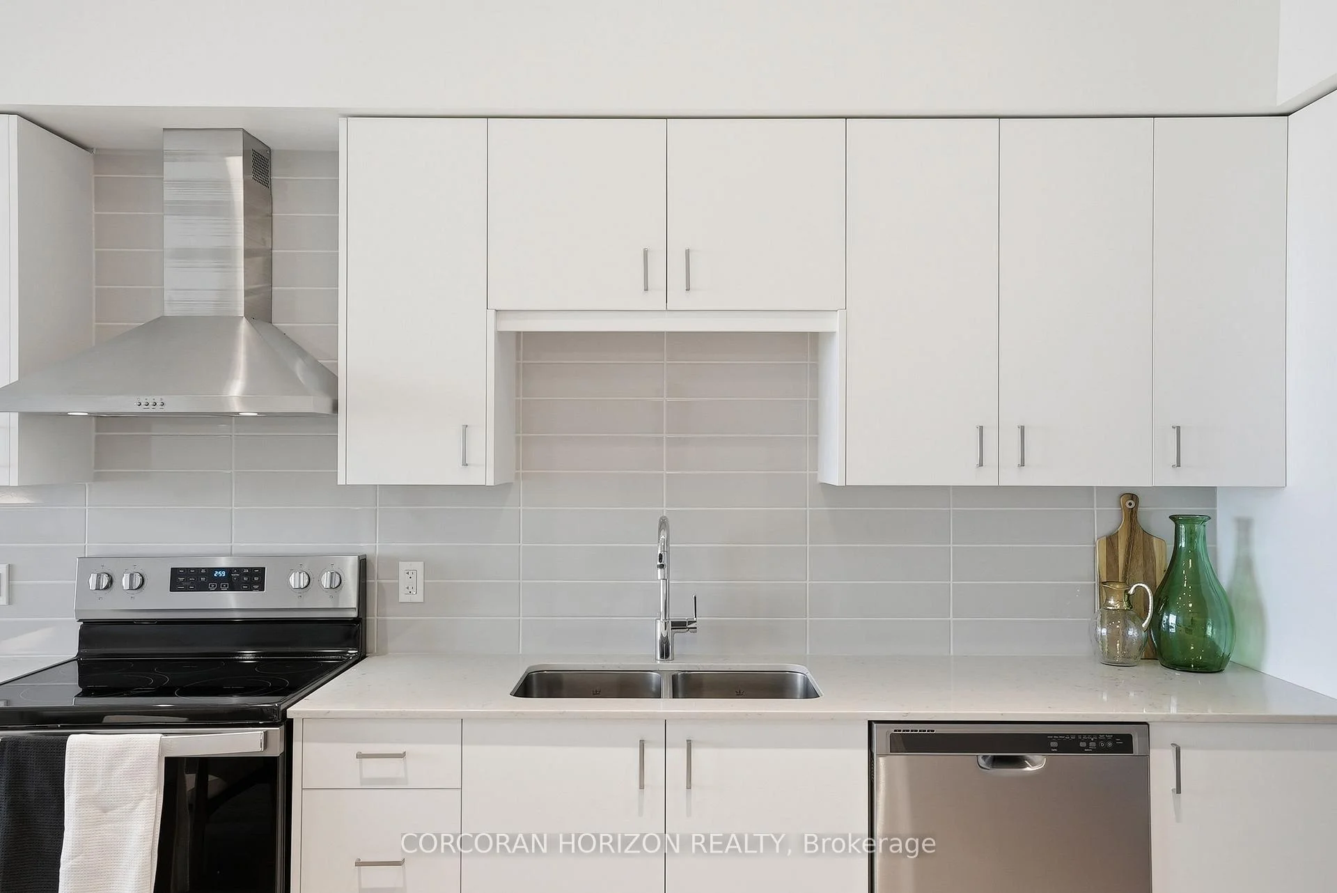 Photo 21 of Unit 901, 50 Grand Avenue S, Cambridge, Downtown Cambridge — HOMEH