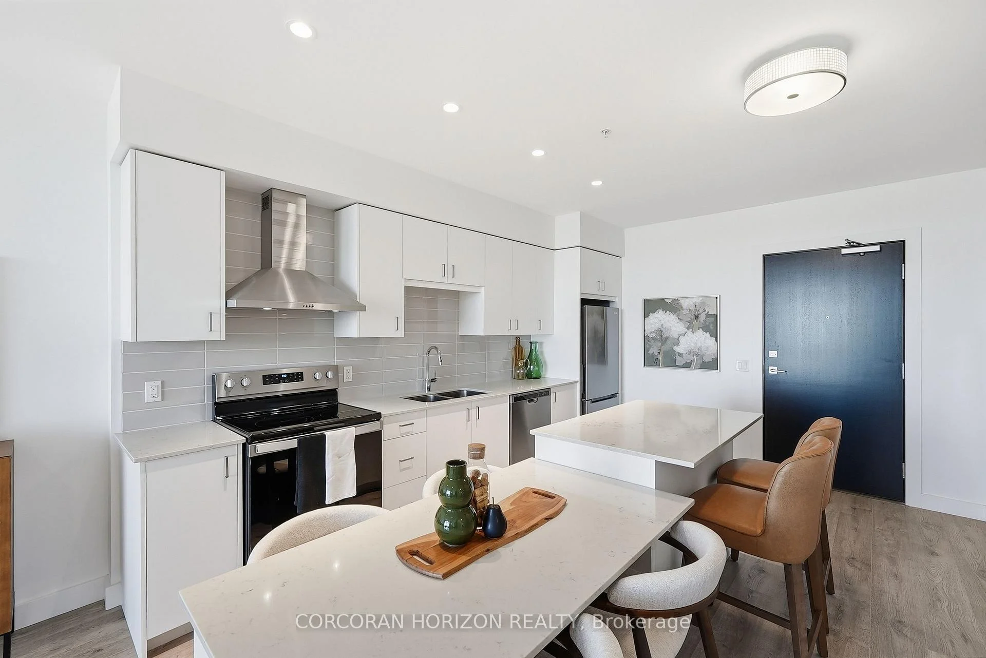 Photo 24 of Unit 901, 50 Grand Avenue S, Cambridge, Downtown Cambridge — HOMEH