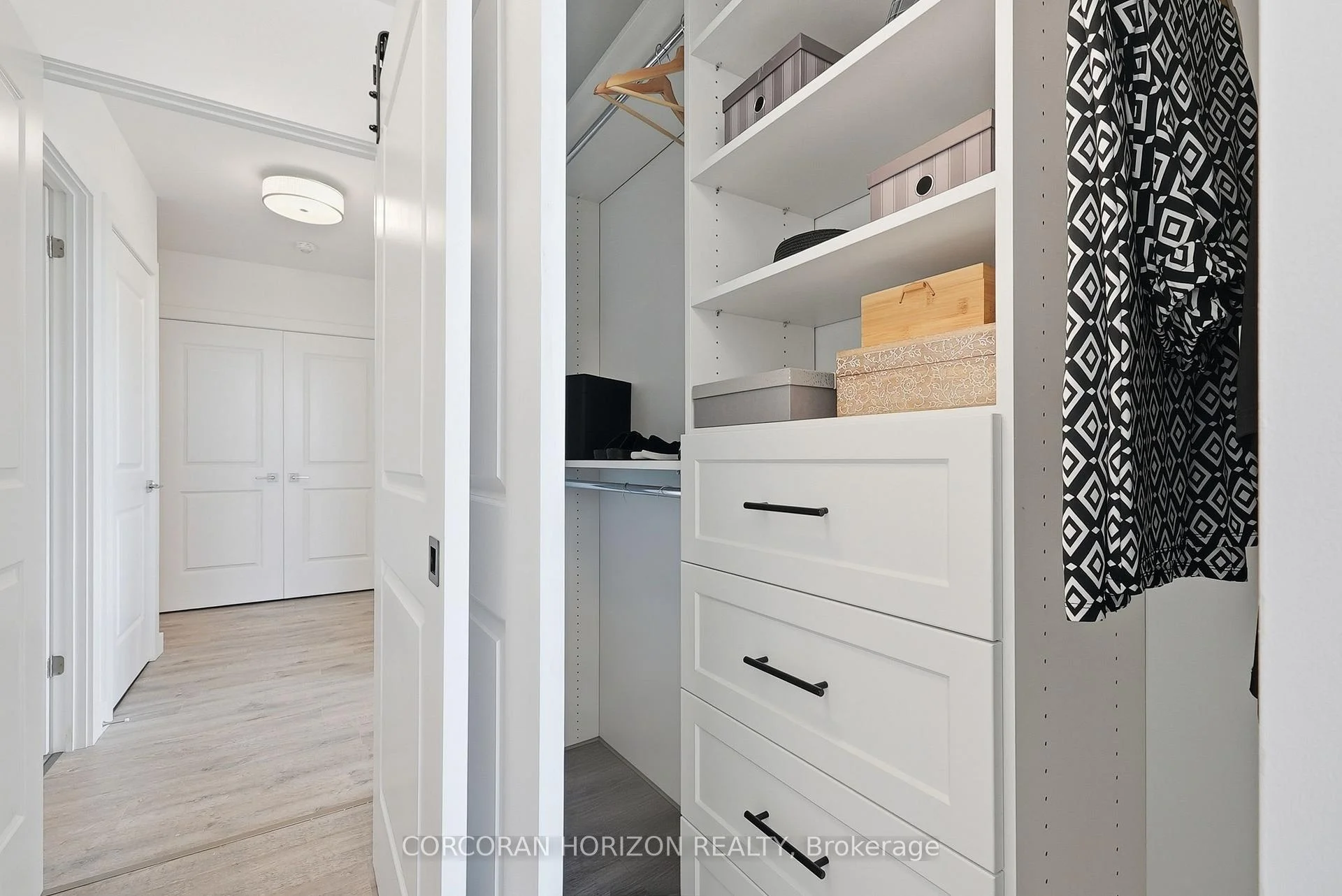 Photo 60 of Unit 901, 50 Grand Avenue S, Cambridge, Downtown Cambridge — HOMEH