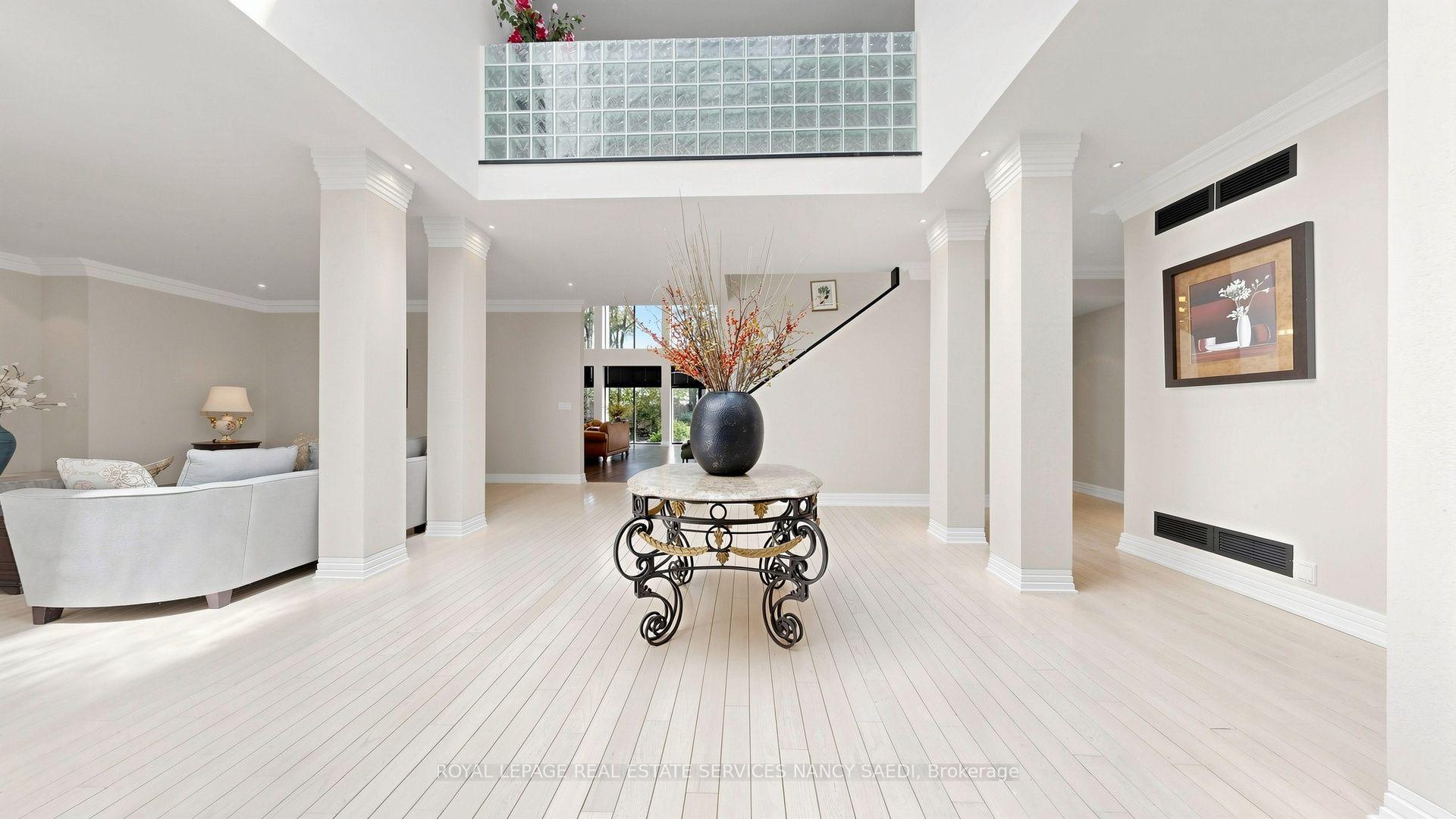 Photo 5 of 5 Abrams Place, North York, St. Andrew-Windfields — HOMEH