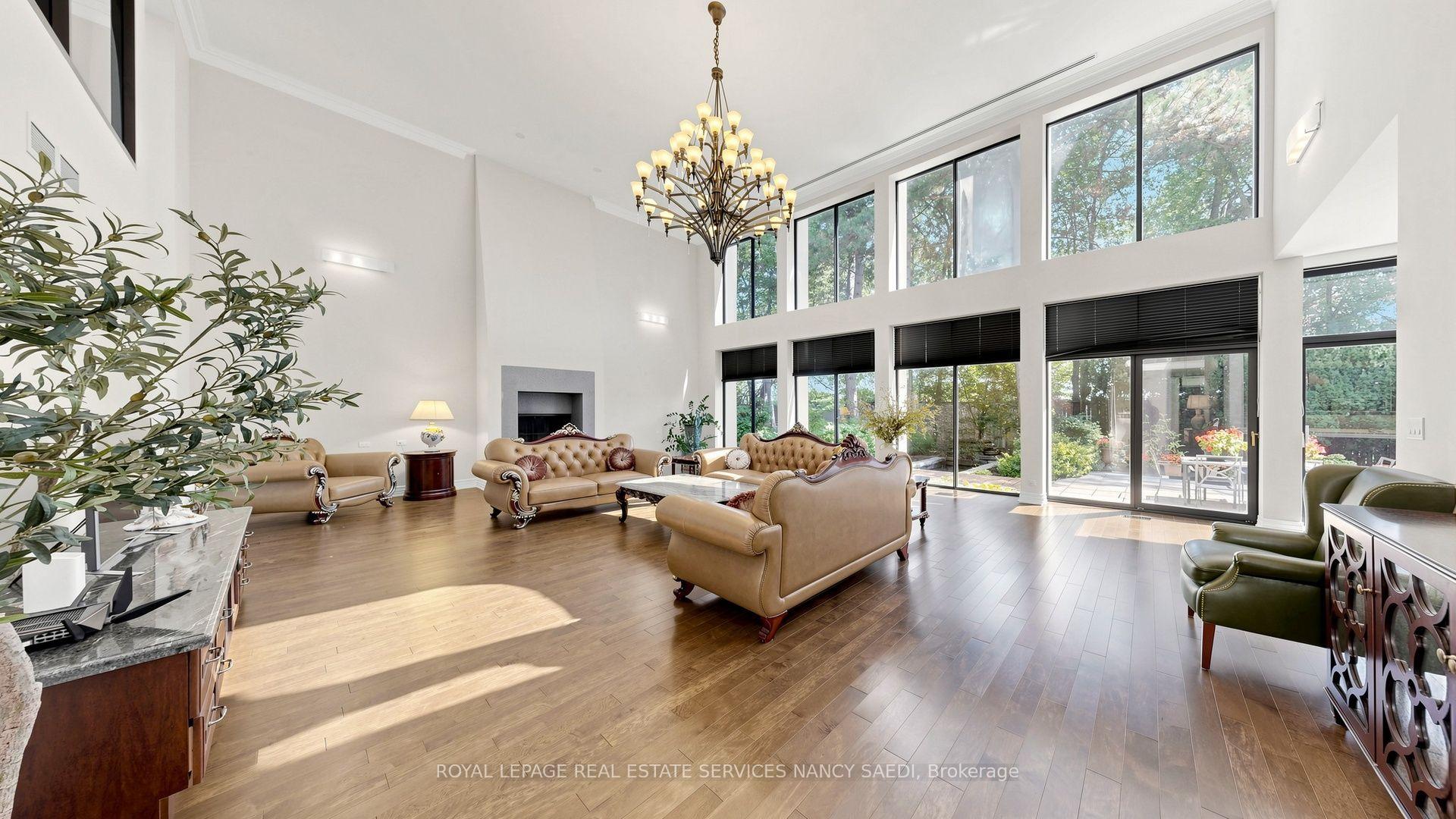 Photo 15 of 5 Abrams Place, North York, St. Andrew-Windfields — HOMEH