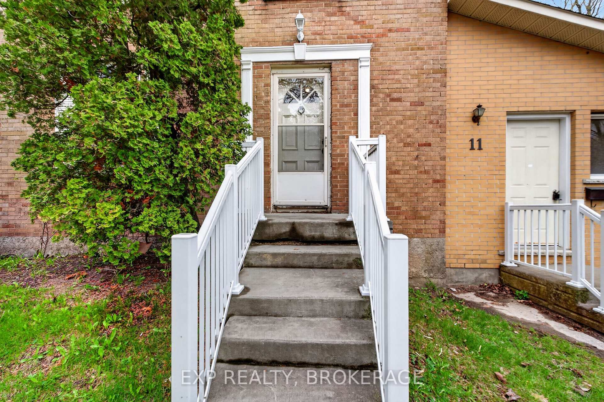 Photo 4 of 11 Carruthers Avenue, Kingston, Central City East — HOMEH