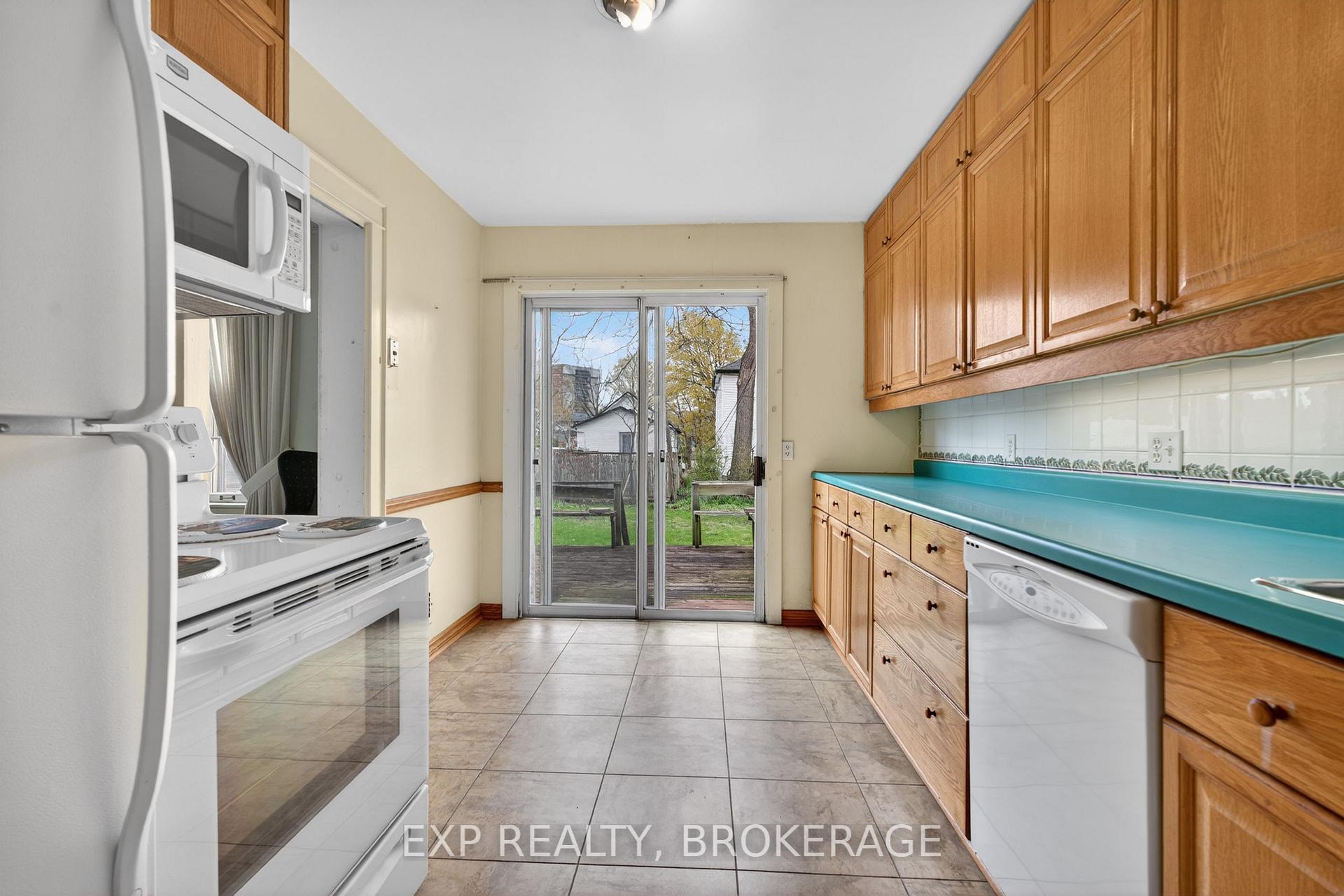 Photo 11 of 11 Carruthers Avenue, Kingston, Central City East — HOMEH