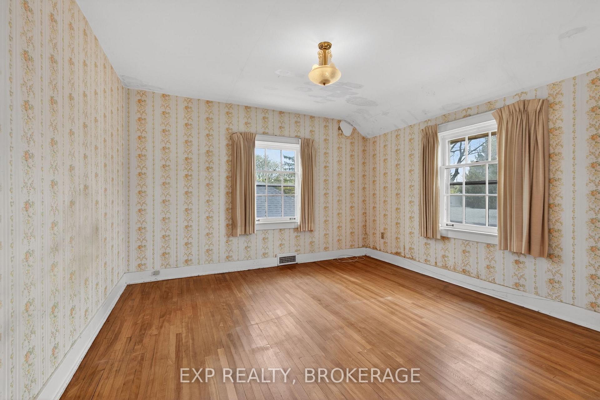 Photo 15 of 11 Carruthers Avenue, Kingston, Central City East — HOMEH