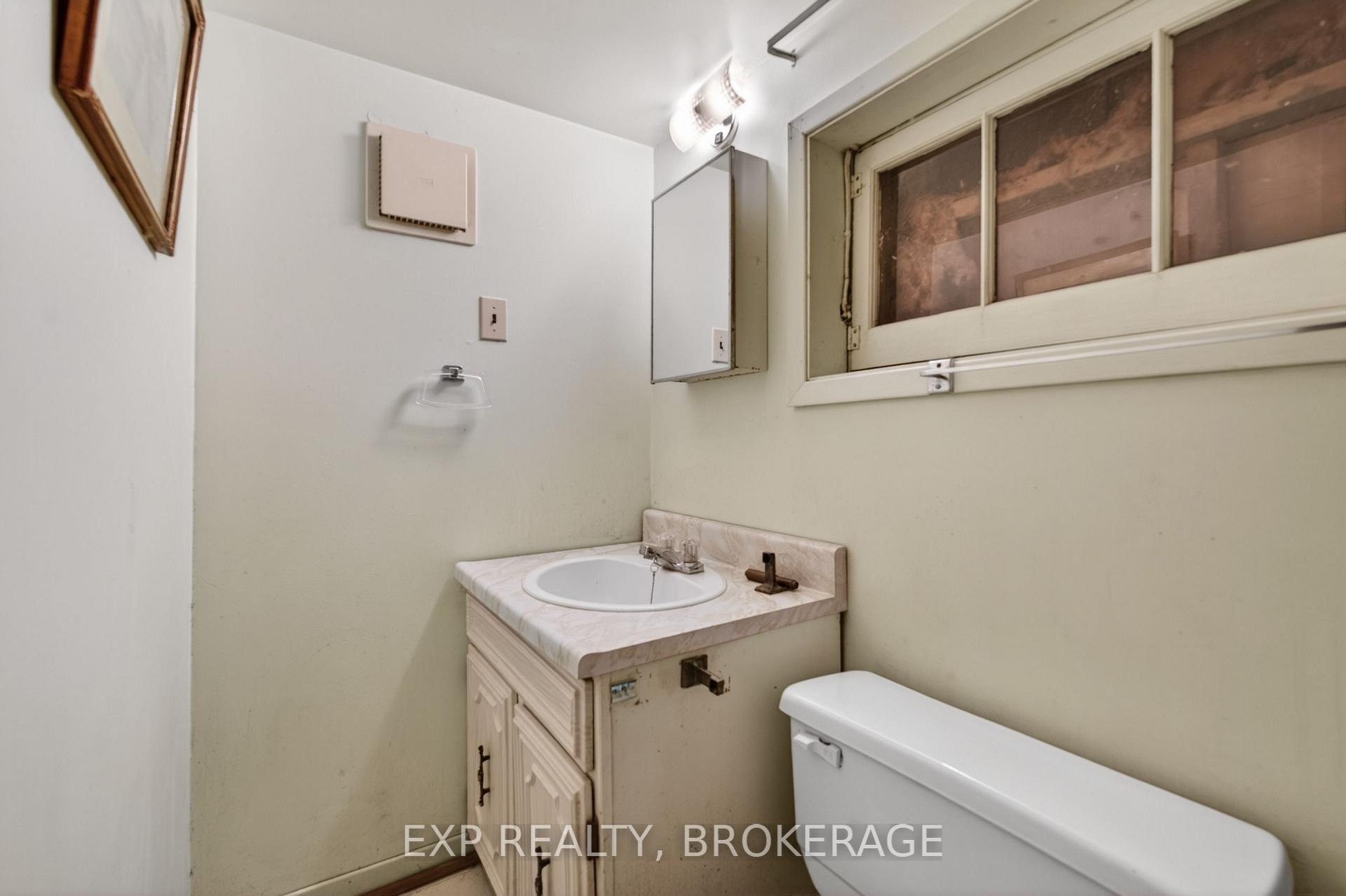 Photo 20 of 11 Carruthers Avenue, Kingston, Central City East — HOMEH