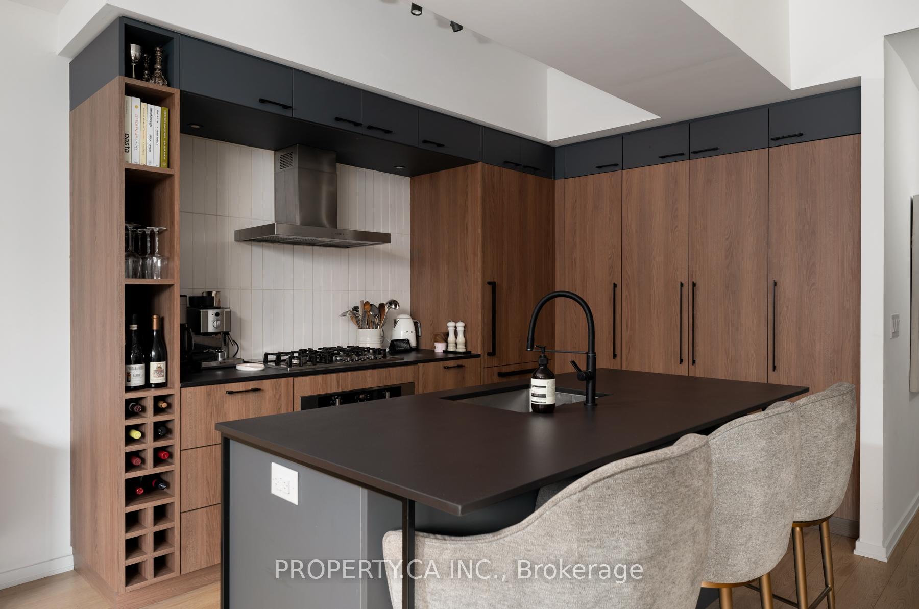 Photo 6 of Unit 302, 41 Dovercourt Road, Toronto, Niagara — HOMEH
