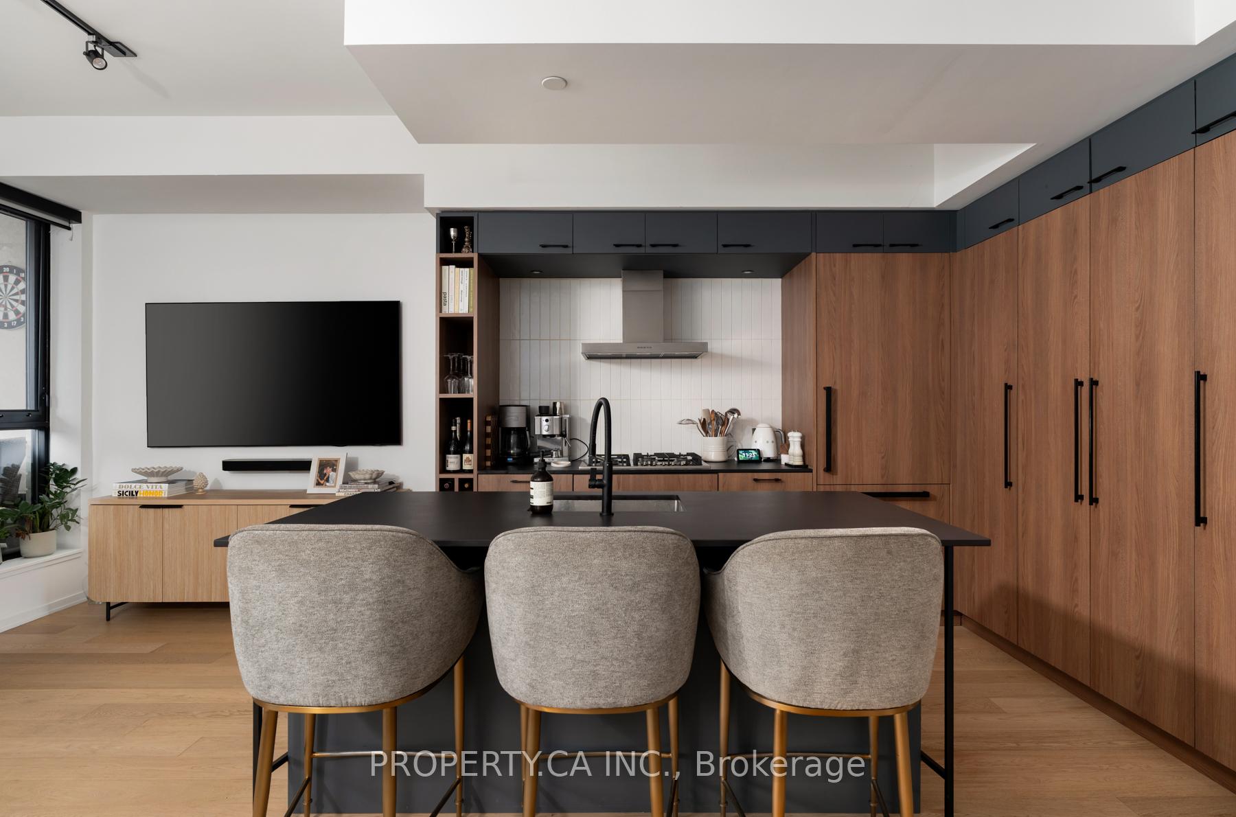 Photo 8 of Unit 302, 41 Dovercourt Road, Toronto, Niagara — HOMEH