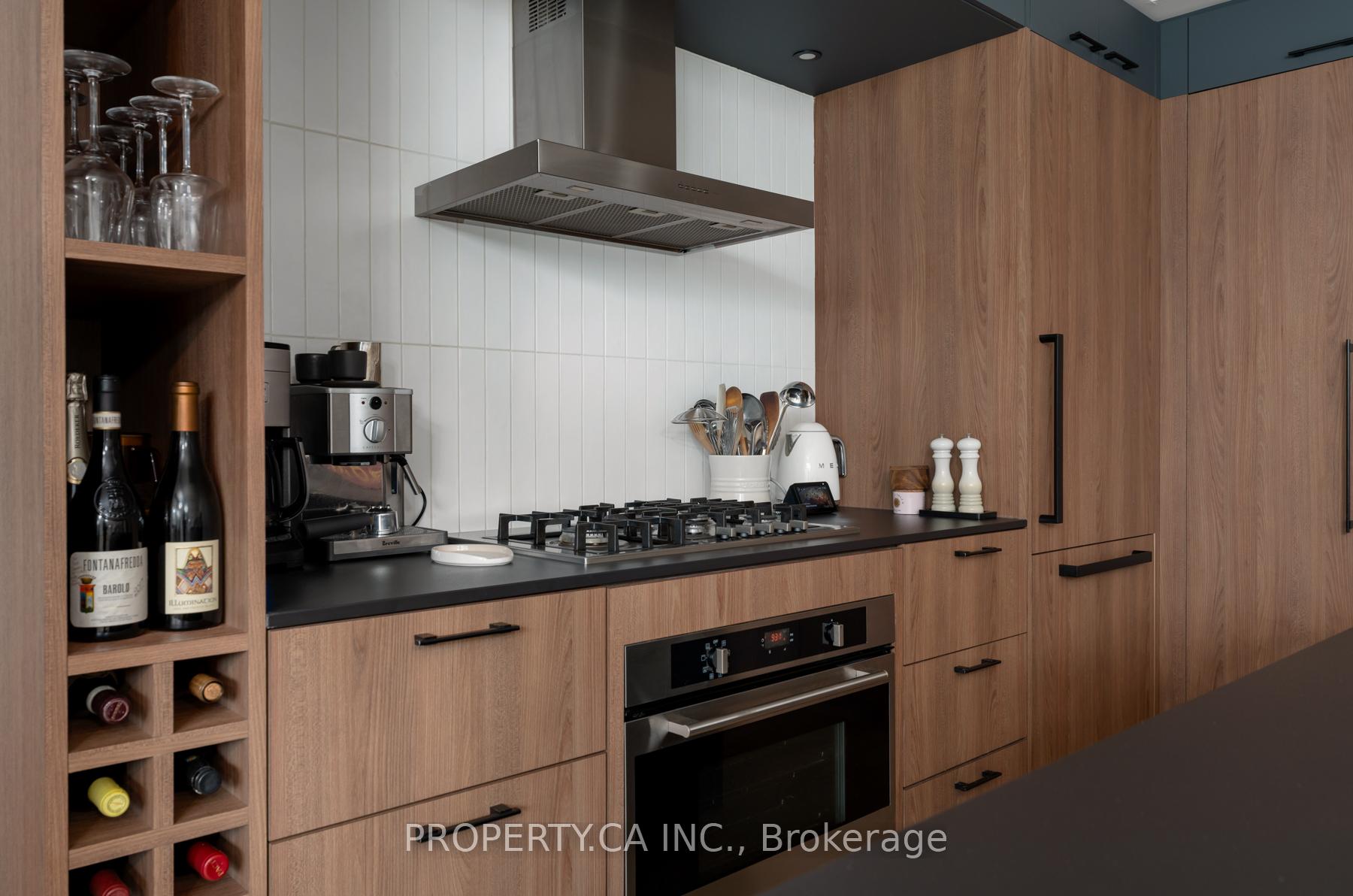 Photo 10 of Unit 302, 41 Dovercourt Road, Toronto, Niagara — HOMEH