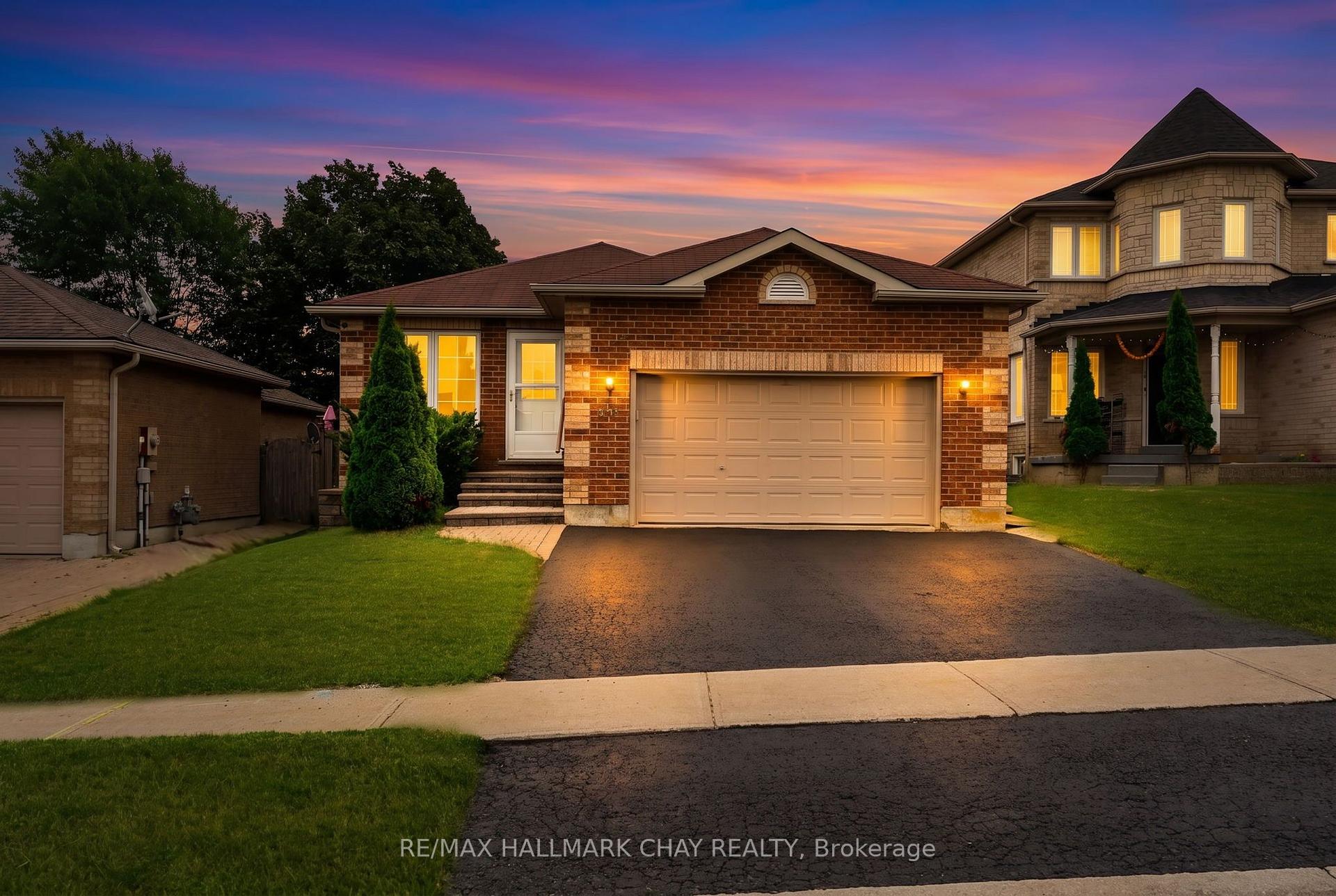Photo 1 of 39 Hanmer Street E, Barrie, East Bayfield — HOMEH