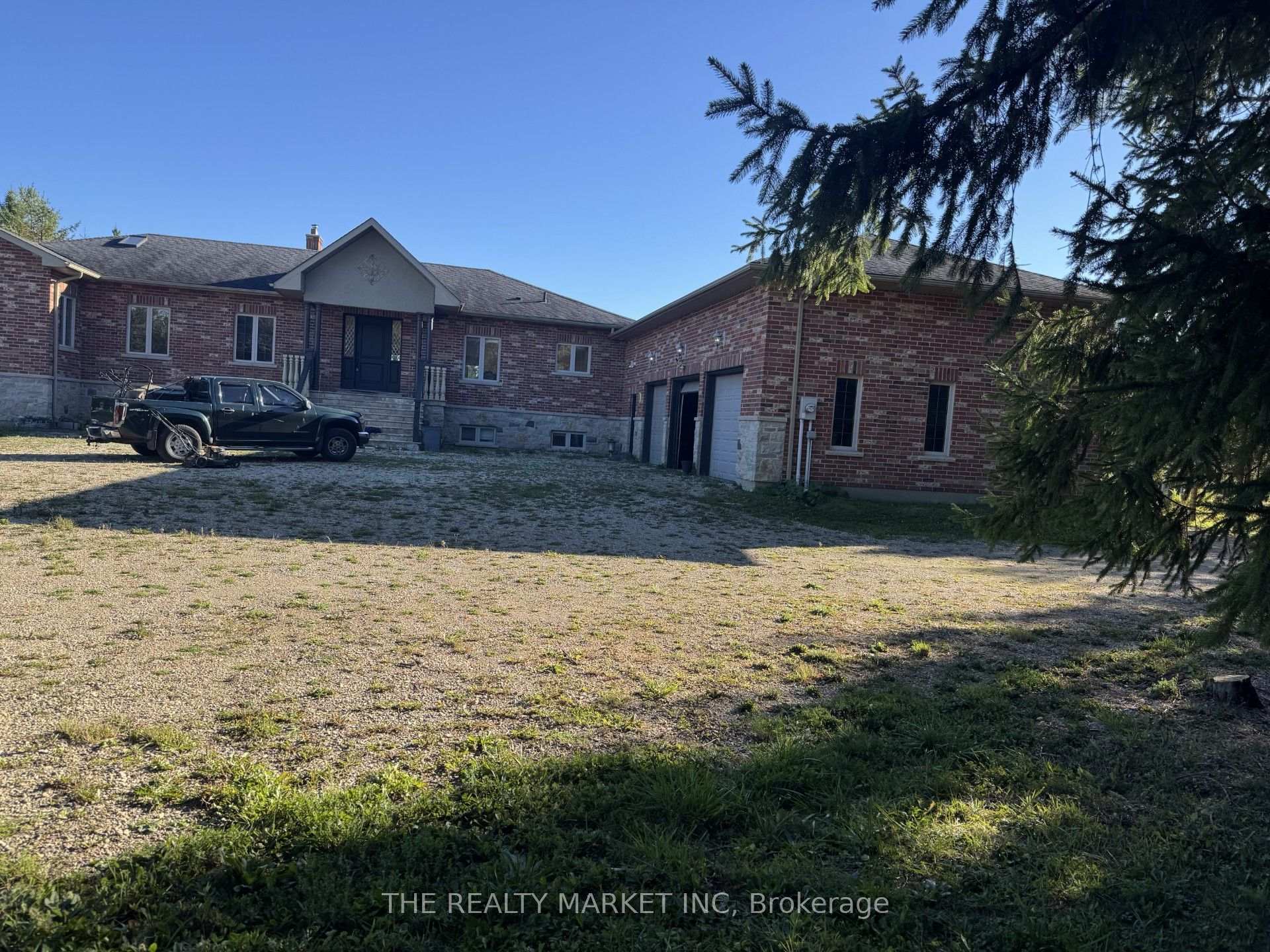 Photo of 383206 20 Side Road