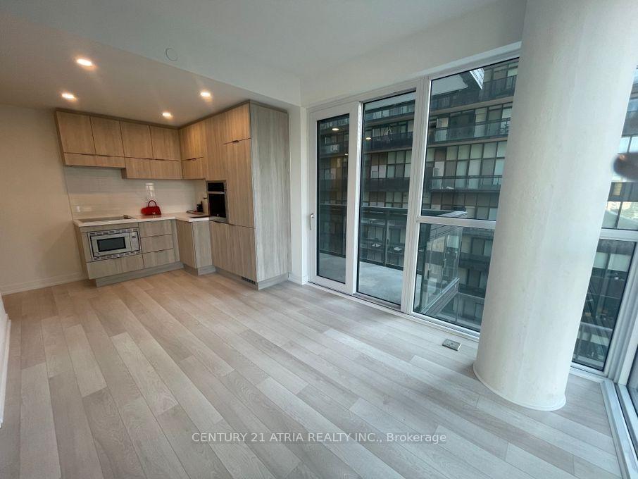Photo 6 of Unit 608, 39 Roehampton Avenue, Toronto, Mount Pleasant West — HOMEH