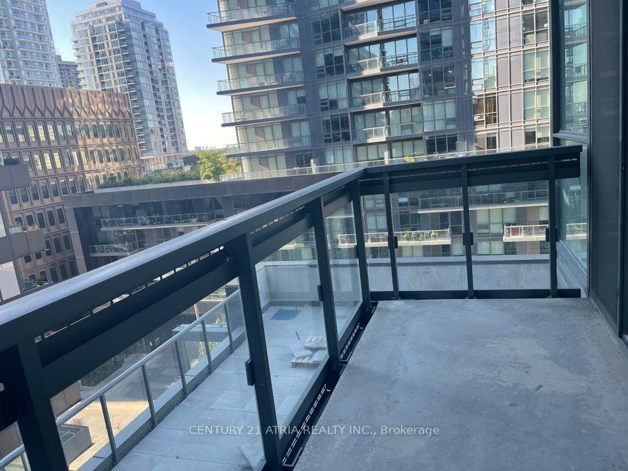 Photo 15 of Unit 608, 39 Roehampton Avenue, Toronto, Mount Pleasant West — HOMEH