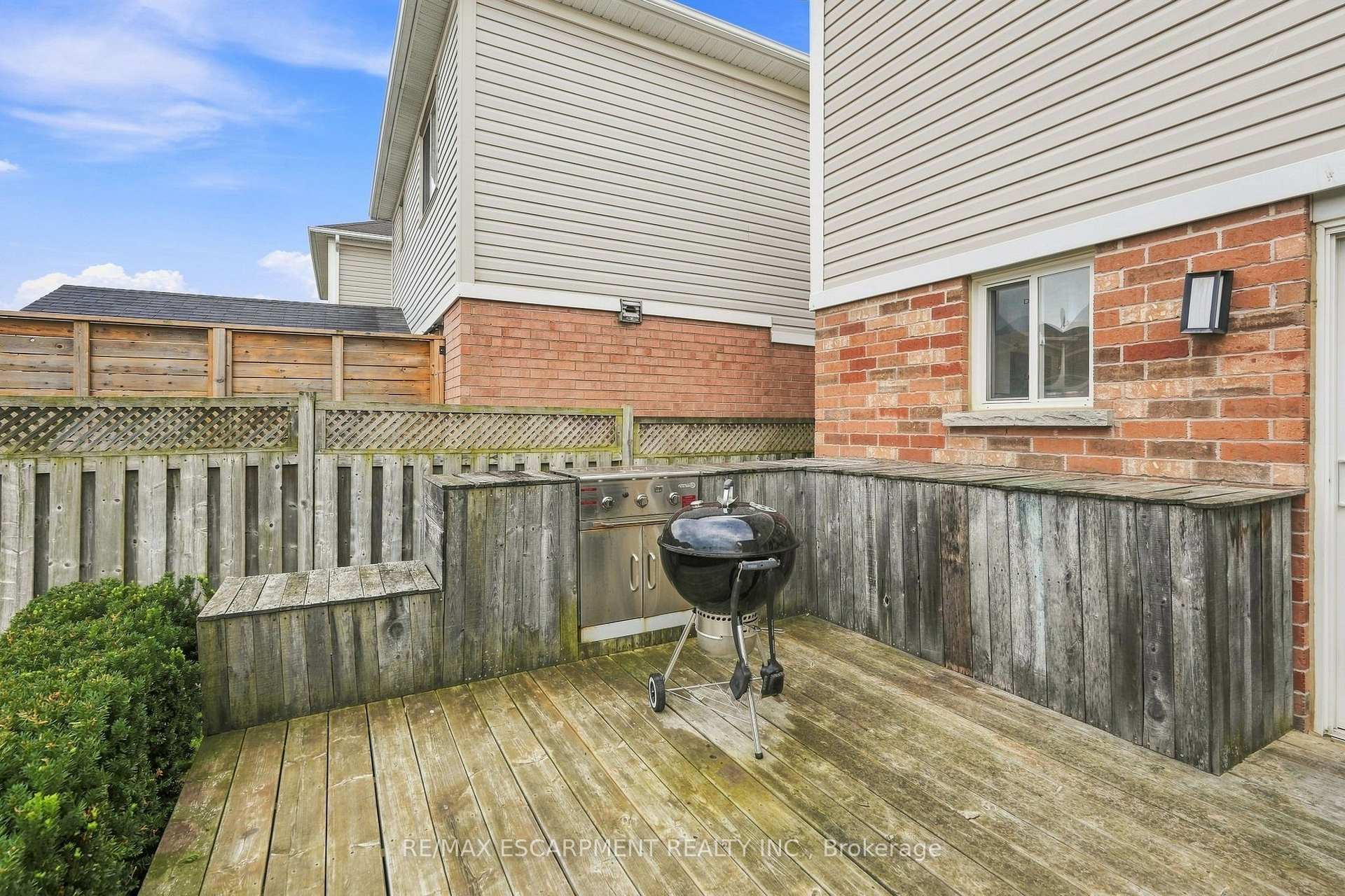 Photo 33 of 141 Cleghorn Drive, Hamilton, Binbrook — HOMEH