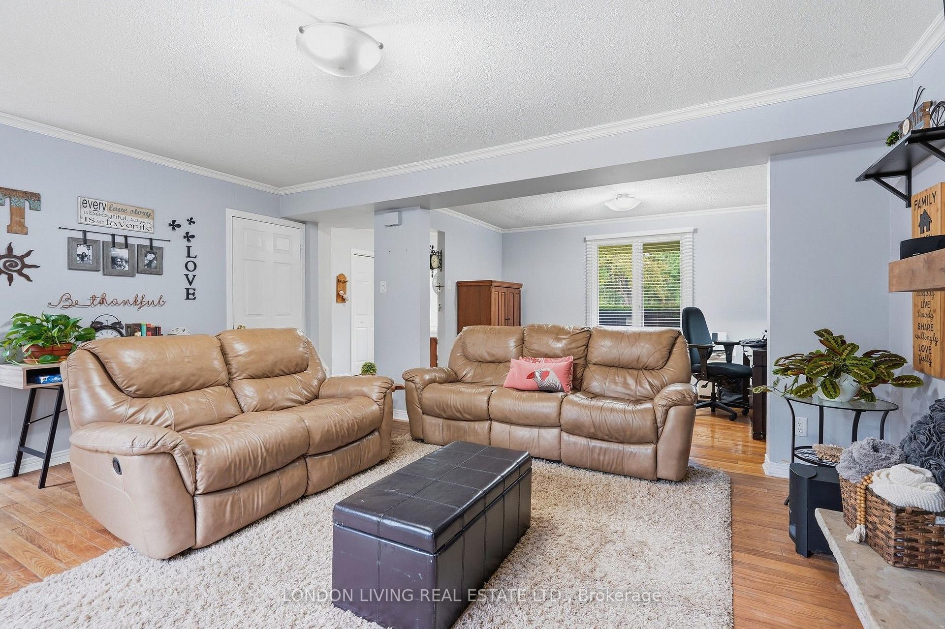 Photo 11 of 91 St Clair Court, London, South O — HOMEH