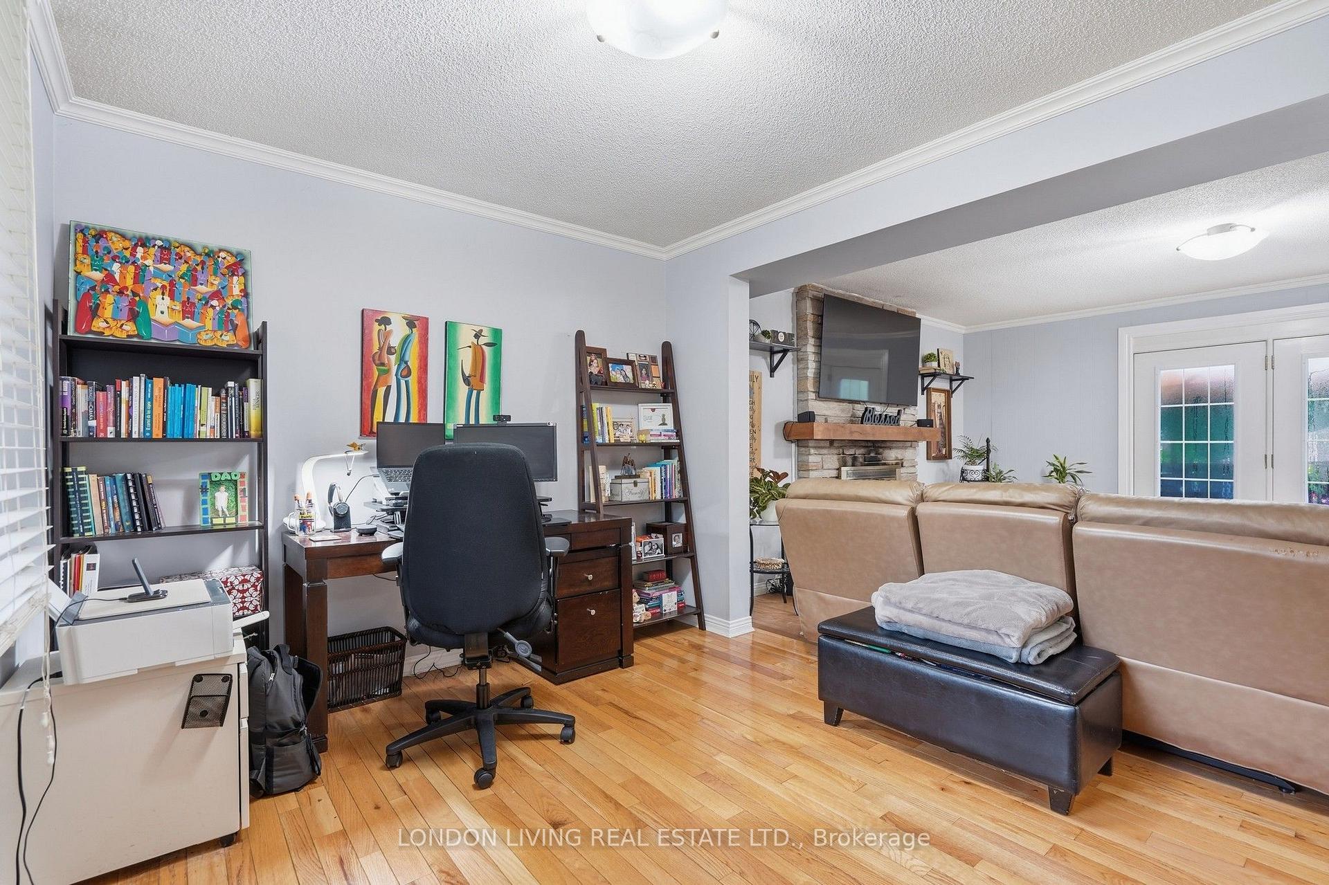 Photo 12 of 91 St Clair Court, London, South O — HOMEH