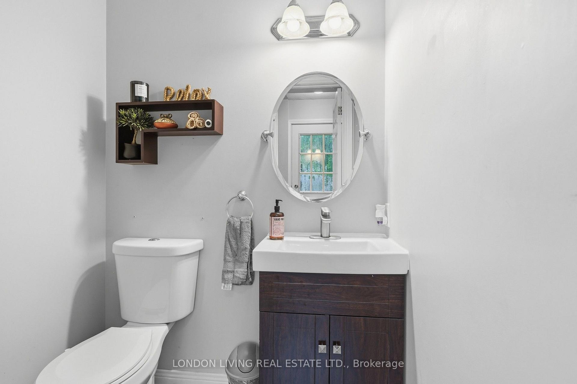 Photo 24 of 91 St Clair Court, London, South O — HOMEH