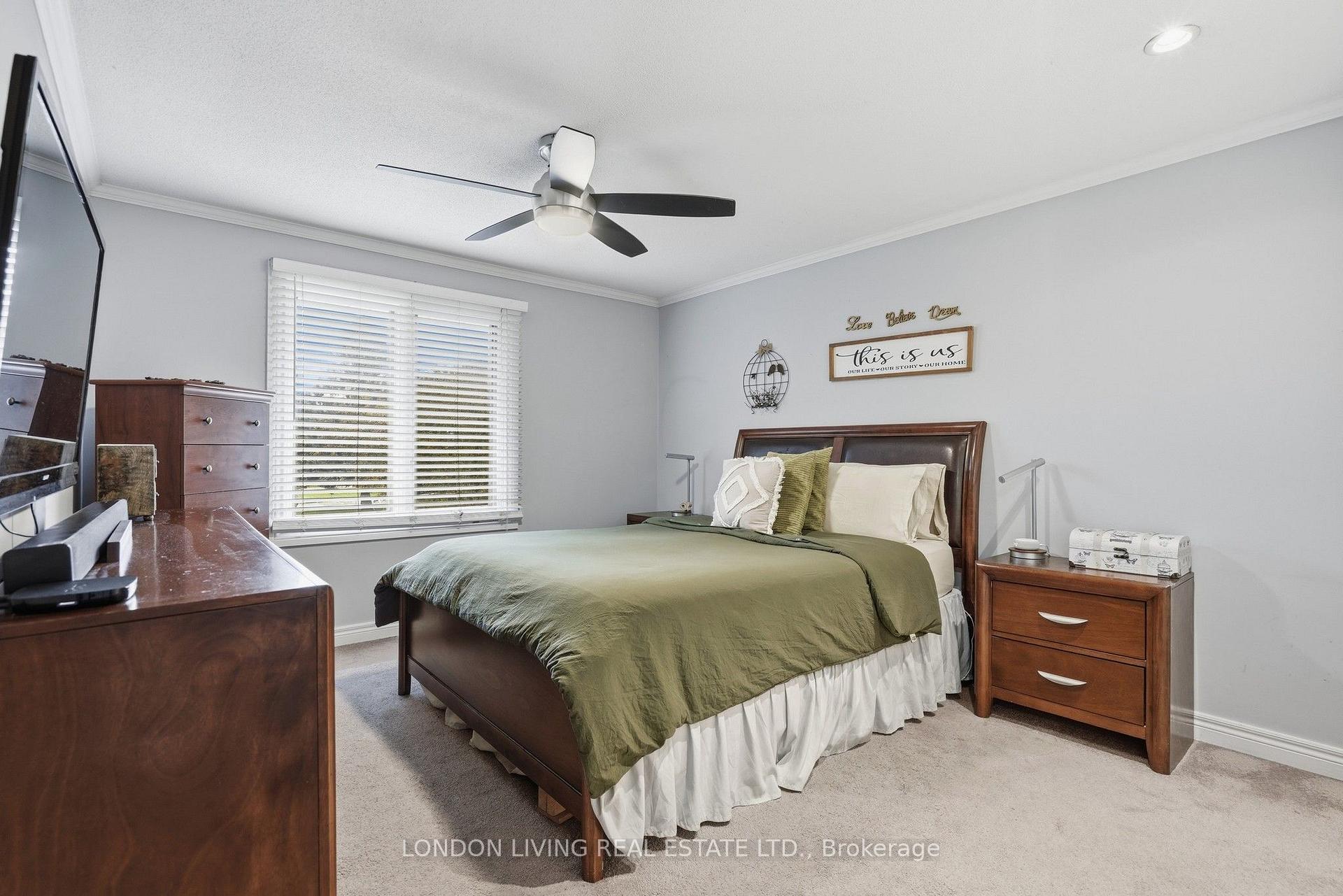 Photo 21 of 91 St Clair Court, London, South O — HOMEH