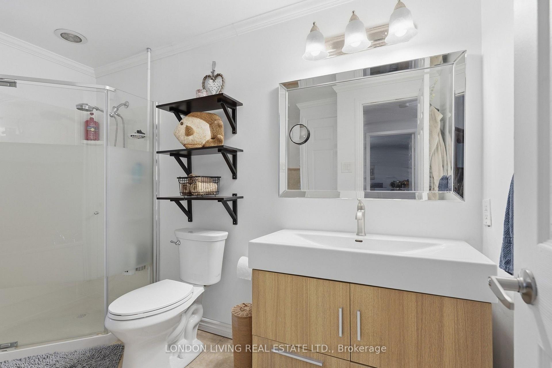 Photo 25 of 91 St Clair Court, London, South O — HOMEH