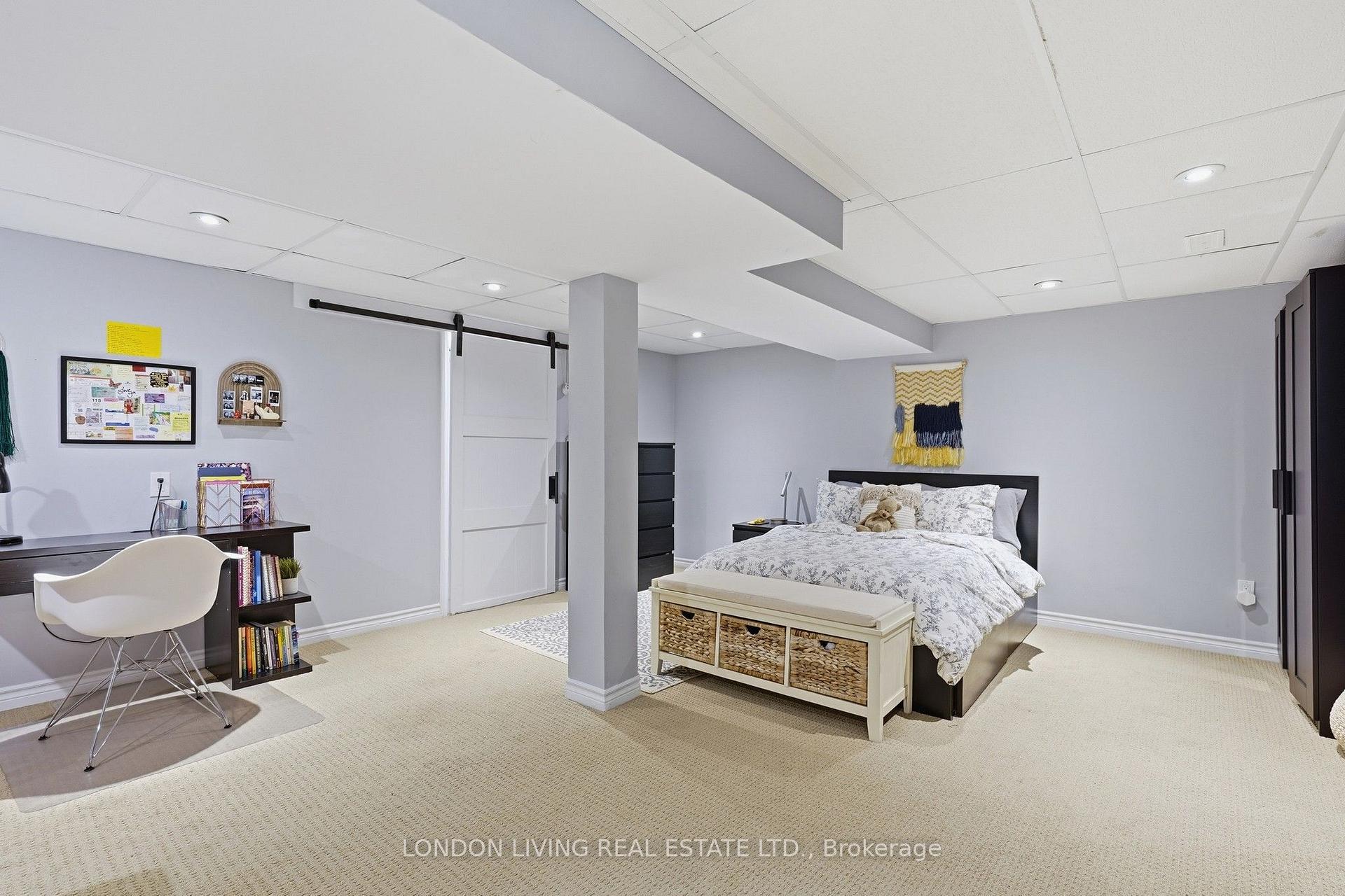 Photo 28 of 91 St Clair Court, London, South O — HOMEH