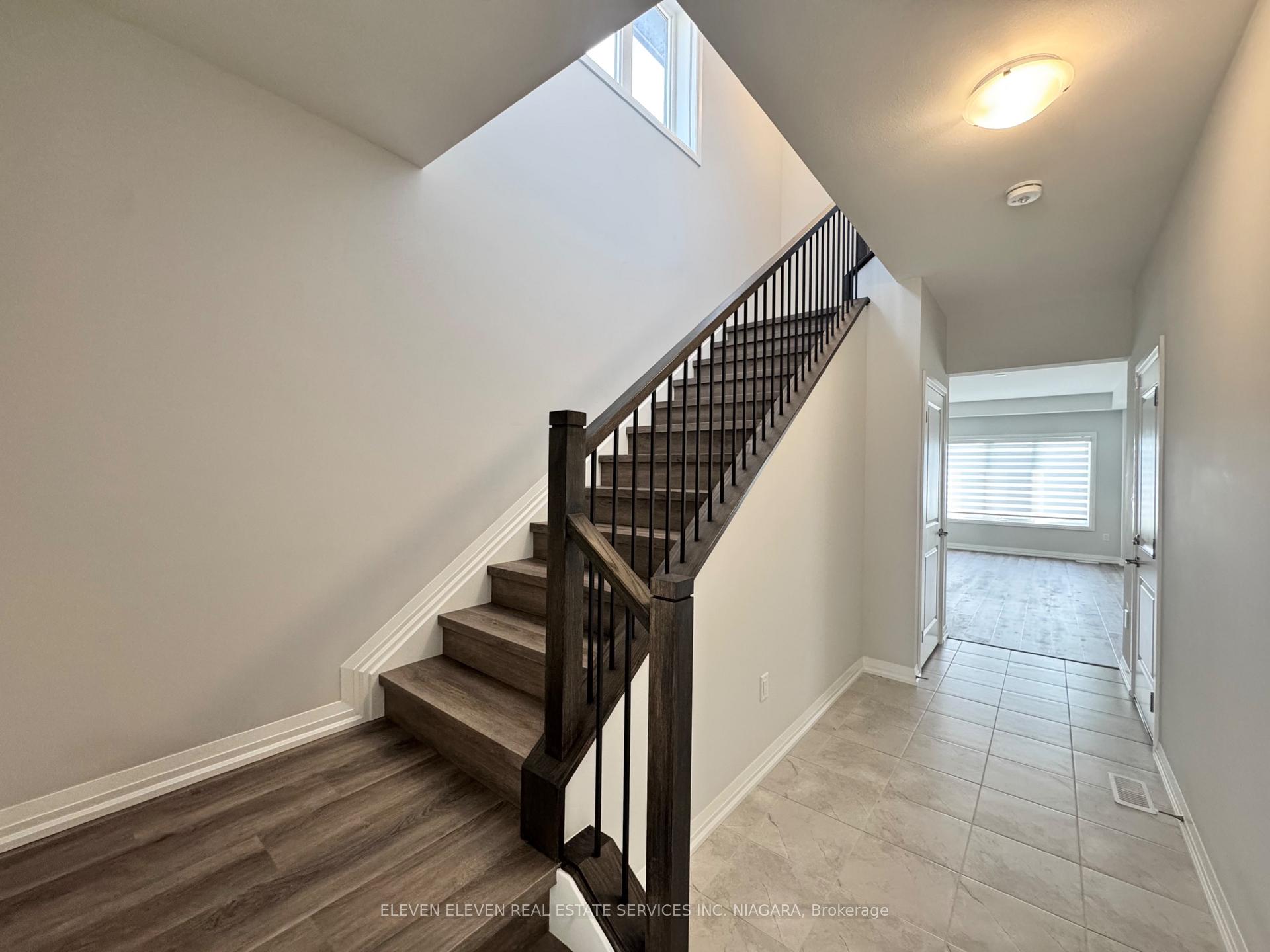 Photo 3 of 74 Acacia Road, Pelham, Fonthill — HOMEH