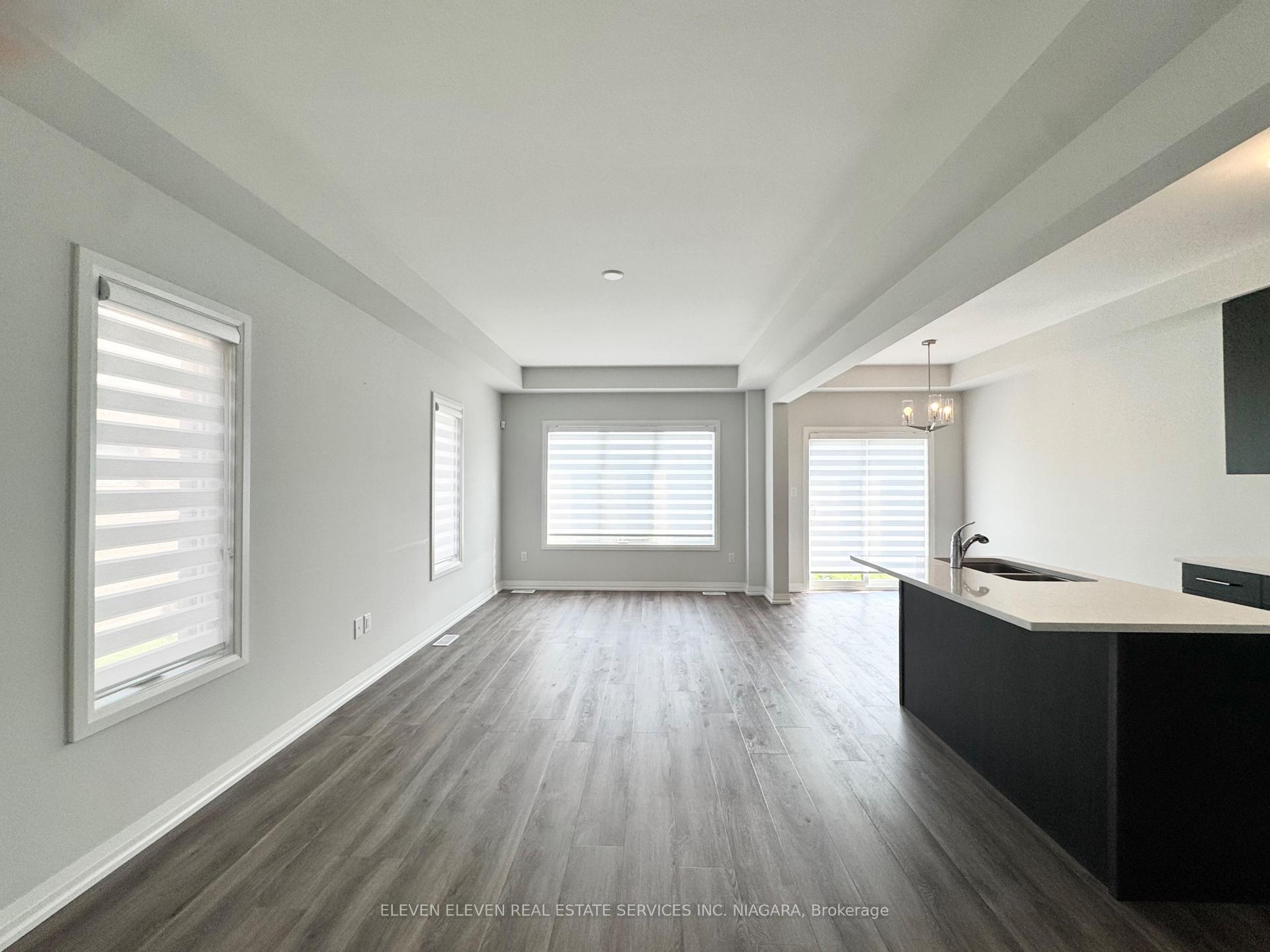Photo 5 of 74 Acacia Road, Pelham, Fonthill — HOMEH