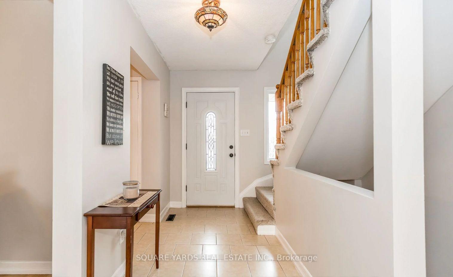 Photo 4 of 50 Radenhurst Crescent, Barrie, Grove East — HOMEH