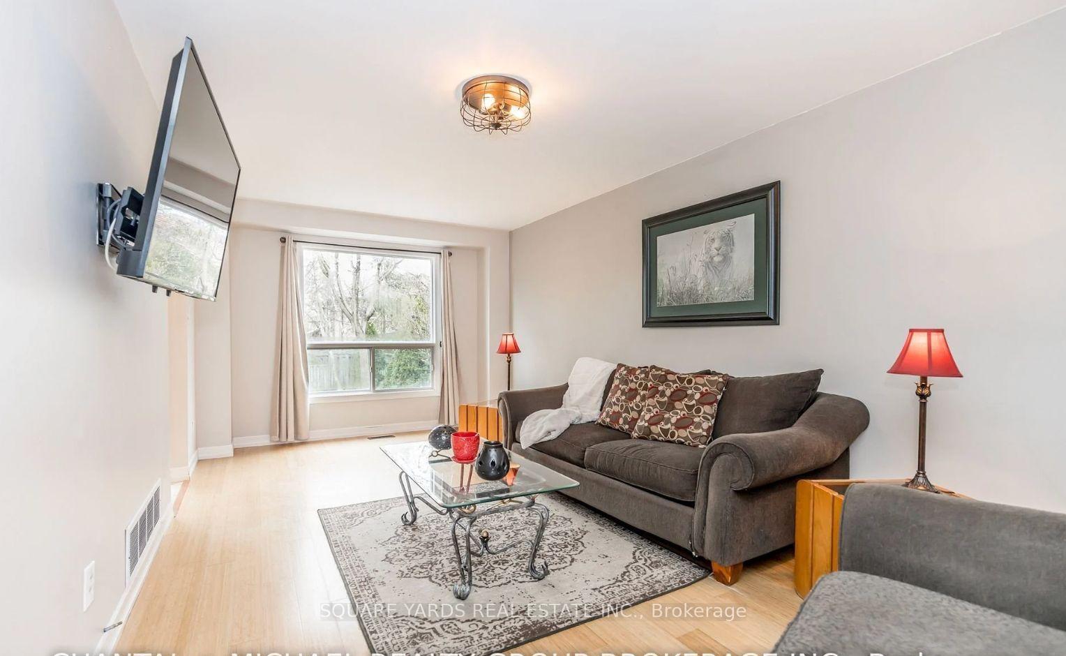 Photo 5 of 50 Radenhurst Crescent, Barrie, Grove East — HOMEH