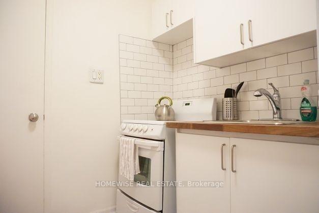 Photo 6 of Unit 103, 1 Triller Avenue, Toronto, South Parkdale — HOMEH