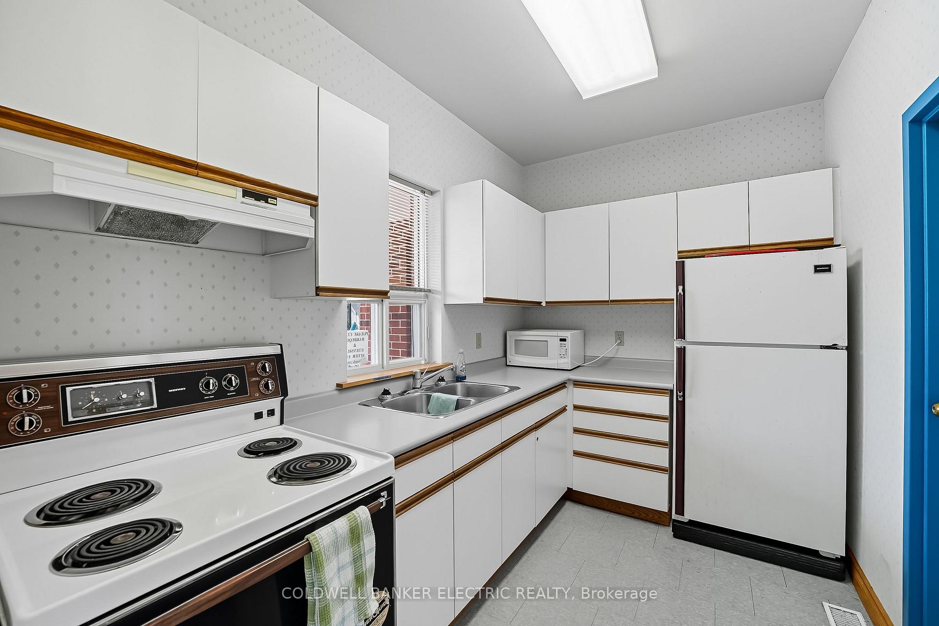 Photo 36 of Unit 301, 1 Heritage Way, Kawartha Lakes, Lindsay — HOMEH