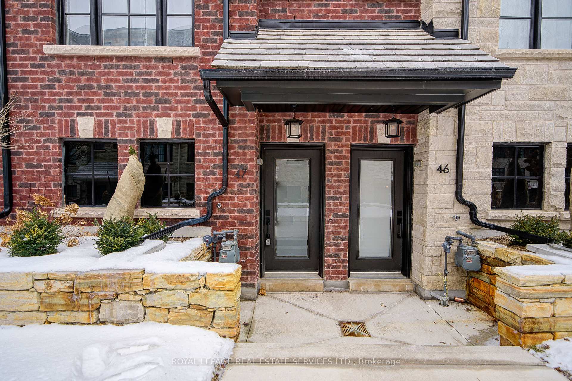 Photo 4 of Unit 47, 30 Lunar Crescent, Mississauga, Streetsville — HOMEH