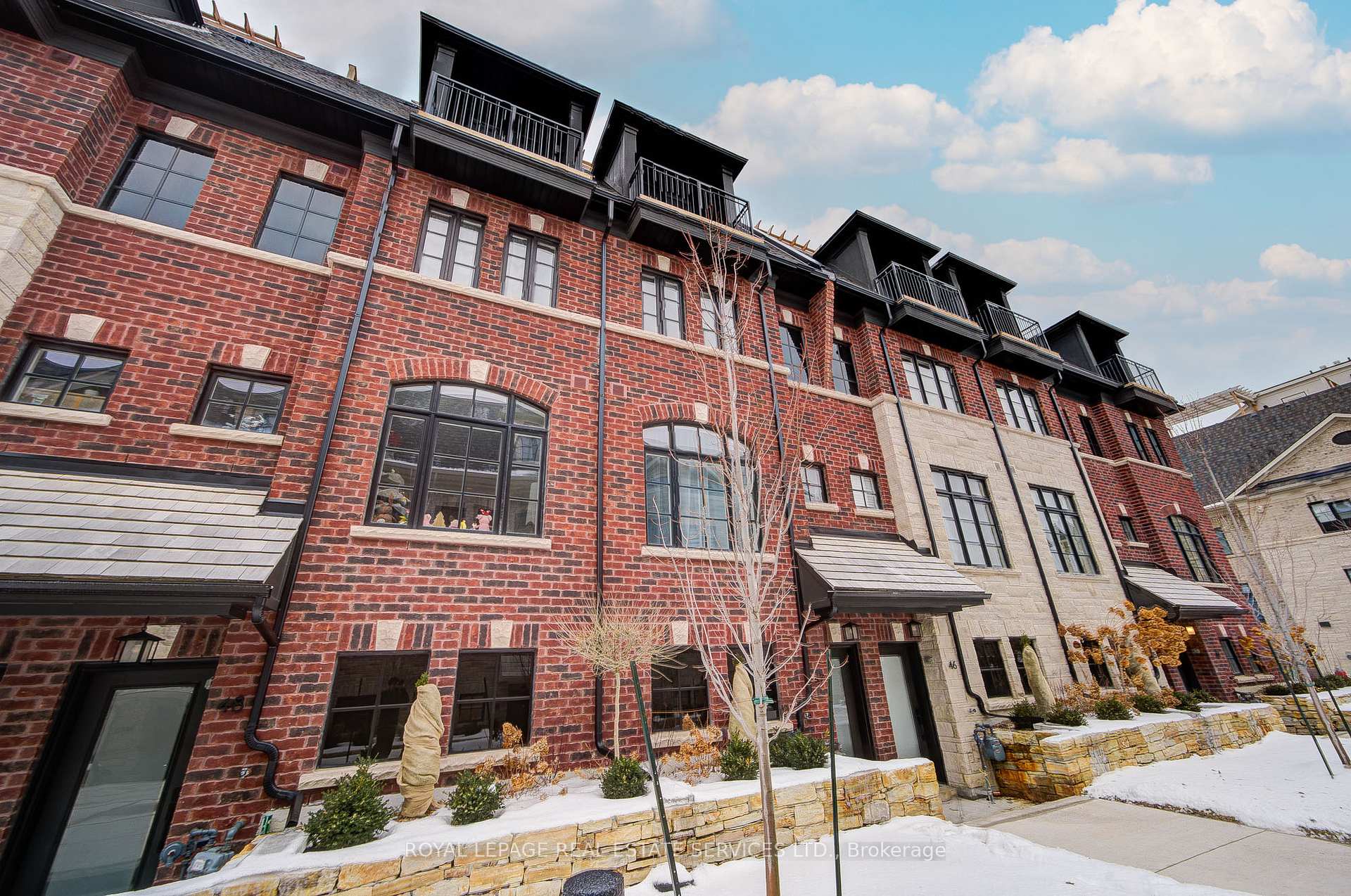 Photo 6 of Unit 47, 30 Lunar Crescent, Mississauga, Streetsville — HOMEH