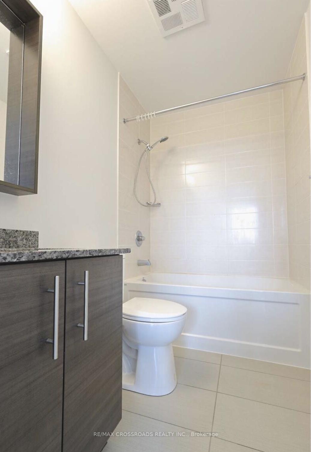 Photo 9 of Unit 906, 325 South Park Road, Markham, Commerce Valley — HOMEH