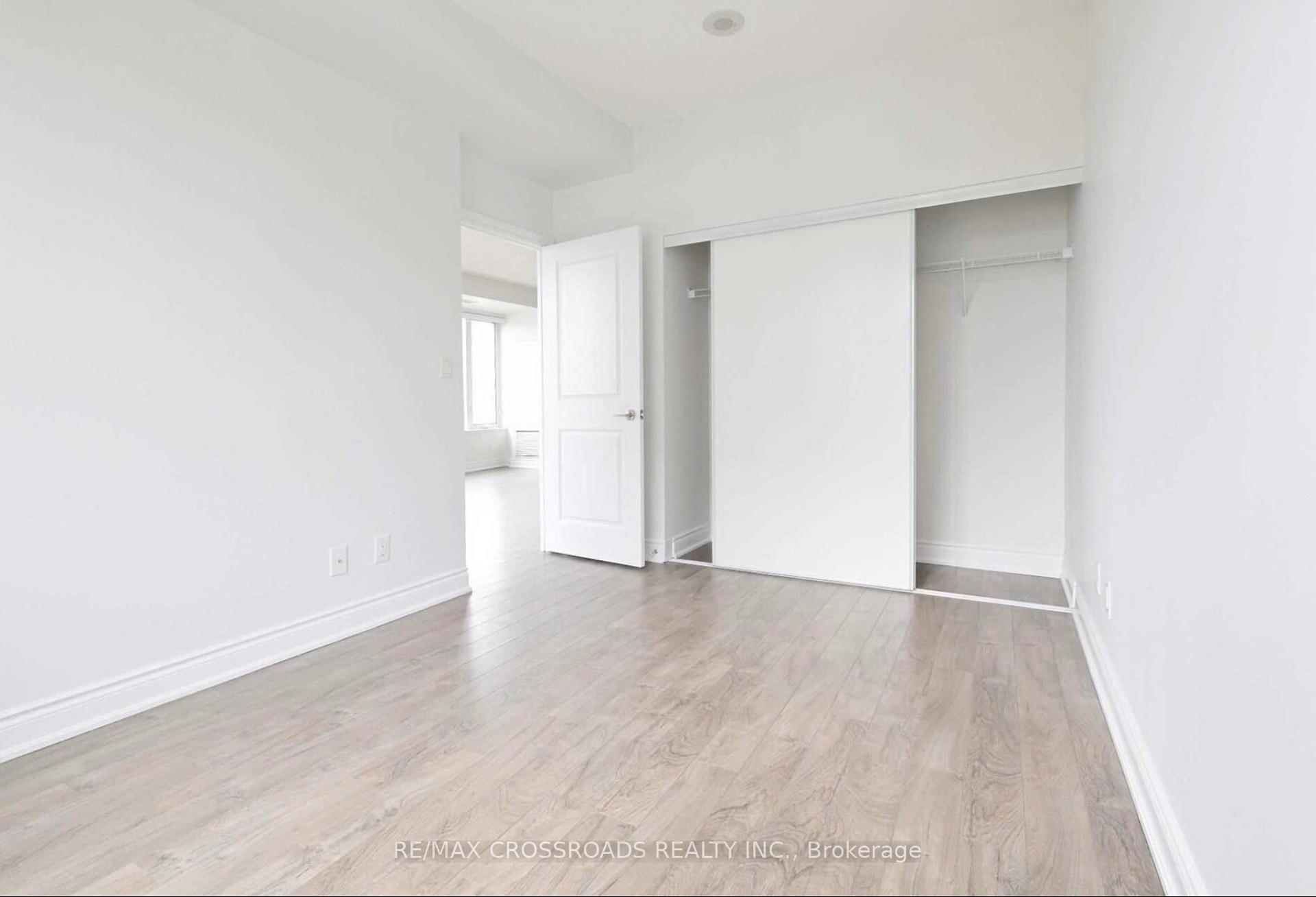 Photo 10 of Unit 906, 325 South Park Road, Markham, Commerce Valley — HOMEH