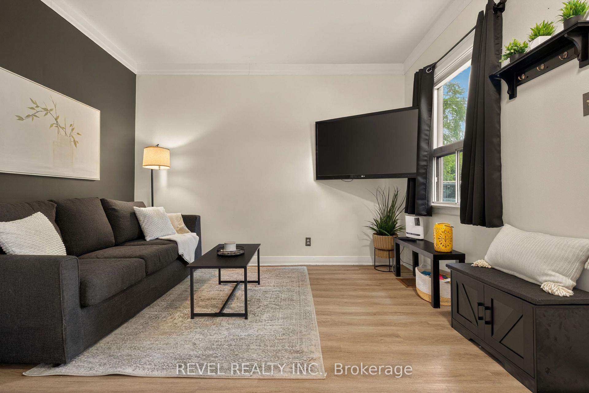 Photo 5 of 153 Ferrie Street E, Hamilton, North End — HOMEH