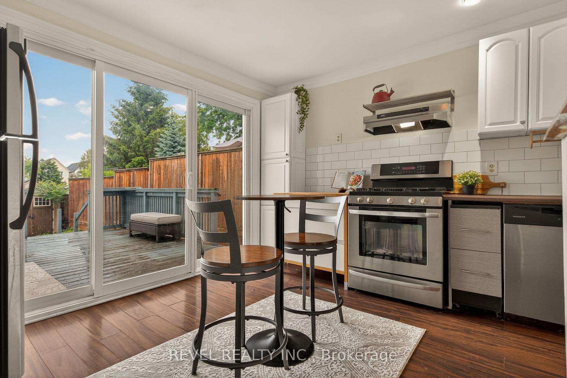 Photo 13 of 153 Ferrie Street E, Hamilton, North End — HOMEH