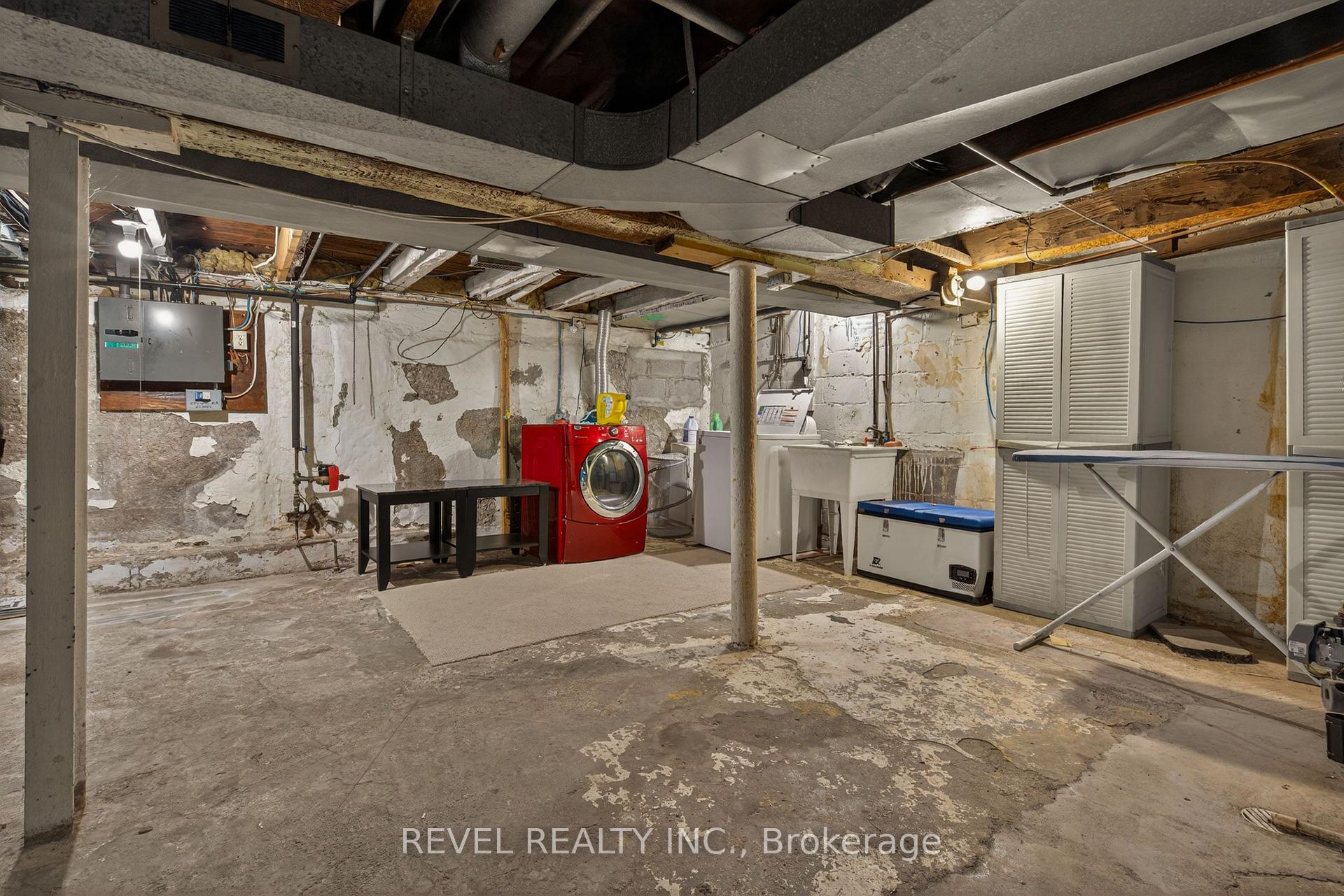 Photo 37 of 153 Ferrie Street E, Hamilton, North End — HOMEH