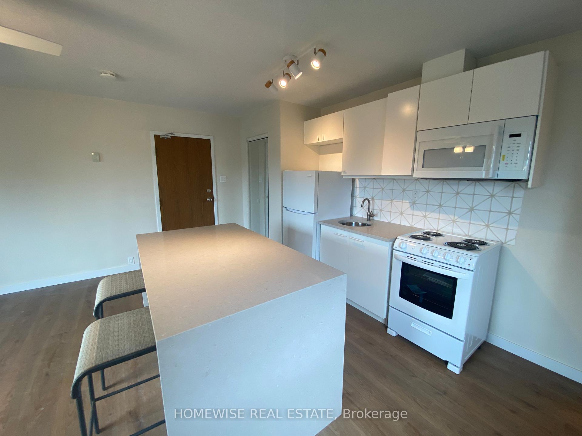 Photo 5 of Unit 302, 5 High Park Boulevard, Toronto, High Park-Swansea — HOMEH