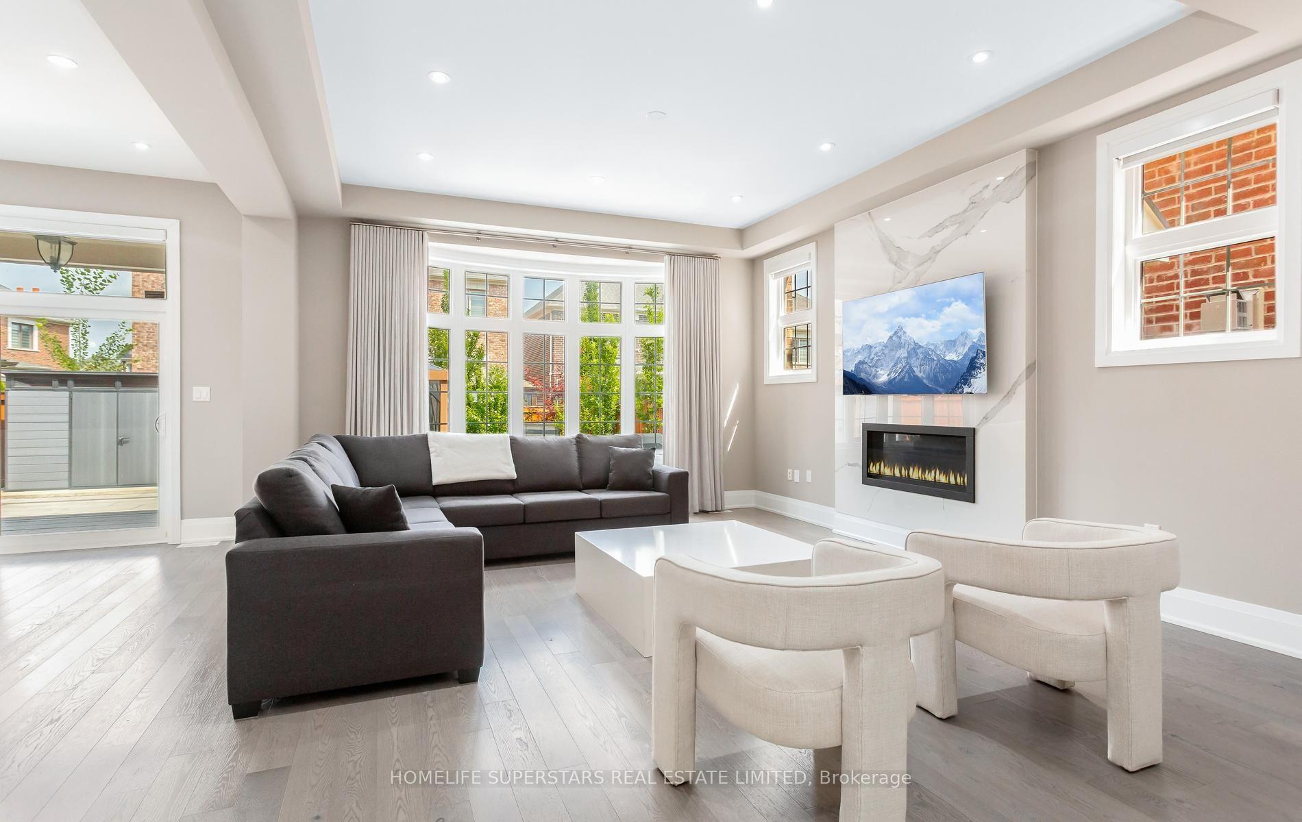Photo 12 of 12 John Henry Street, Vaughan, Kleinburg — HOMEH