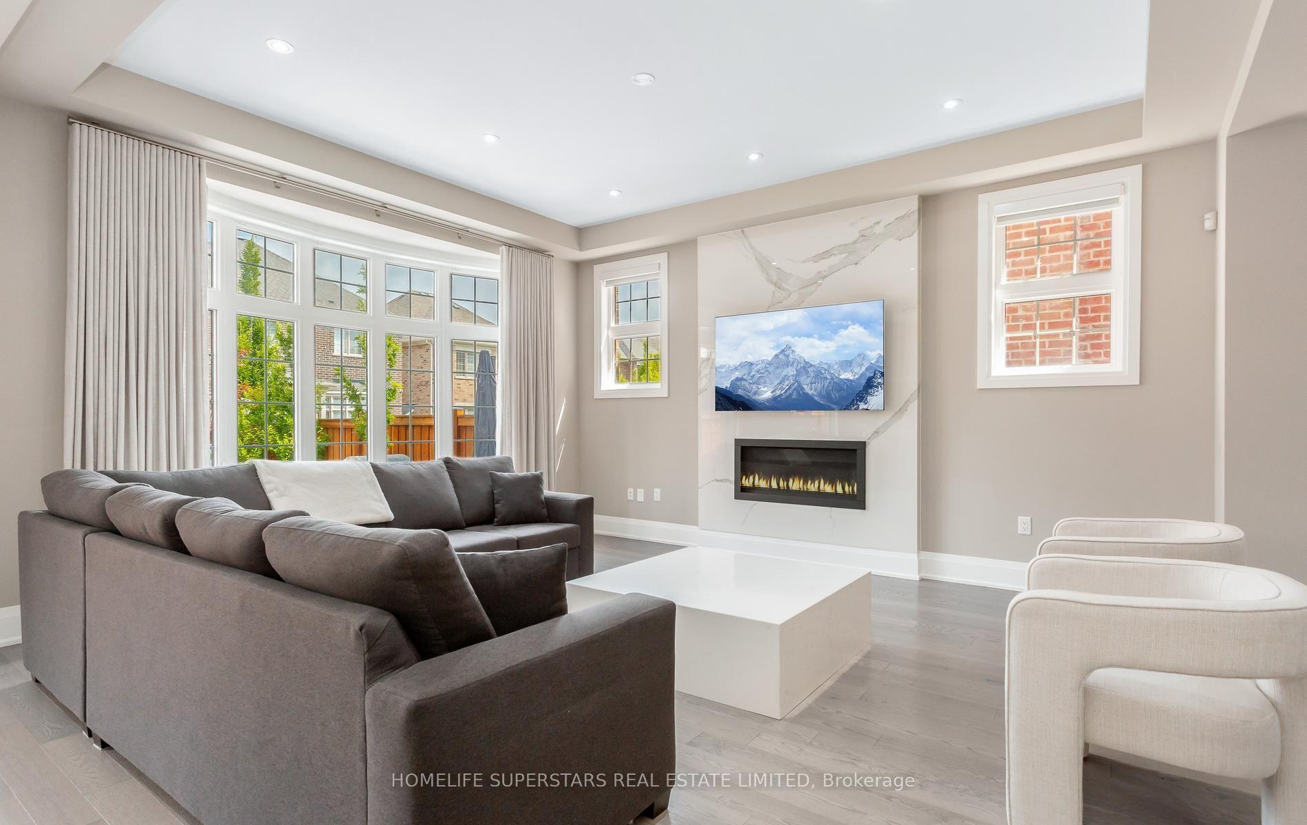 Photo 14 of 12 John Henry Street, Vaughan, Kleinburg — HOMEH
